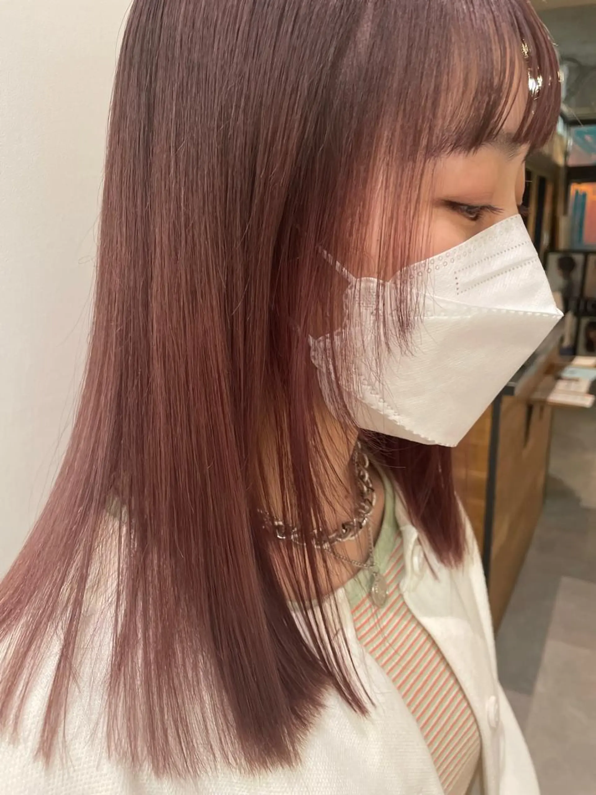 セミロング カラー 高梨 菜々のヘアスタイル
