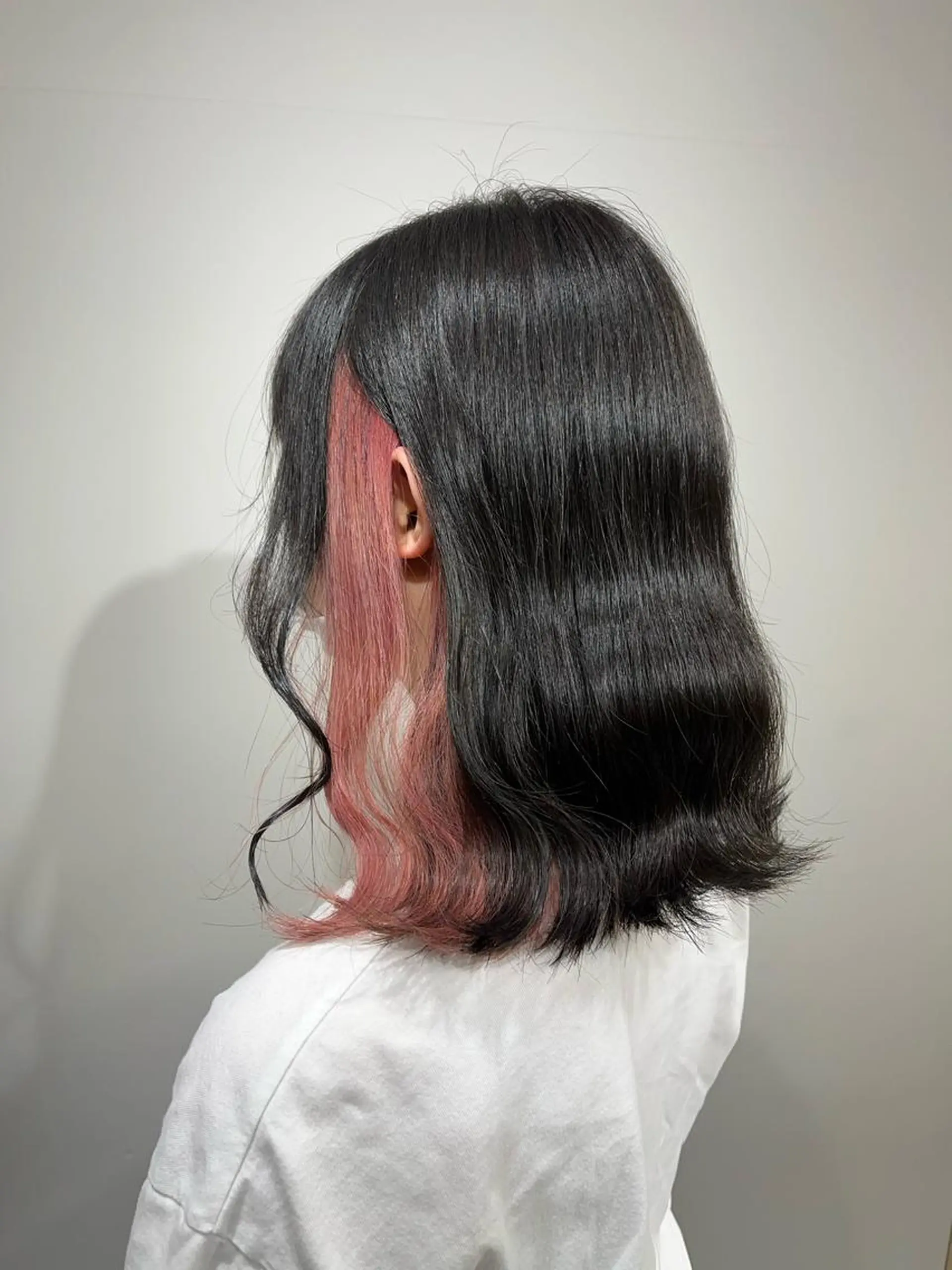 ミディアム カラー インナーカラー ピンクカラー ヘアカラー トリートメント ヘアセット 韓国/インナーカラー 🍑YUI🍑のヘアスタイル