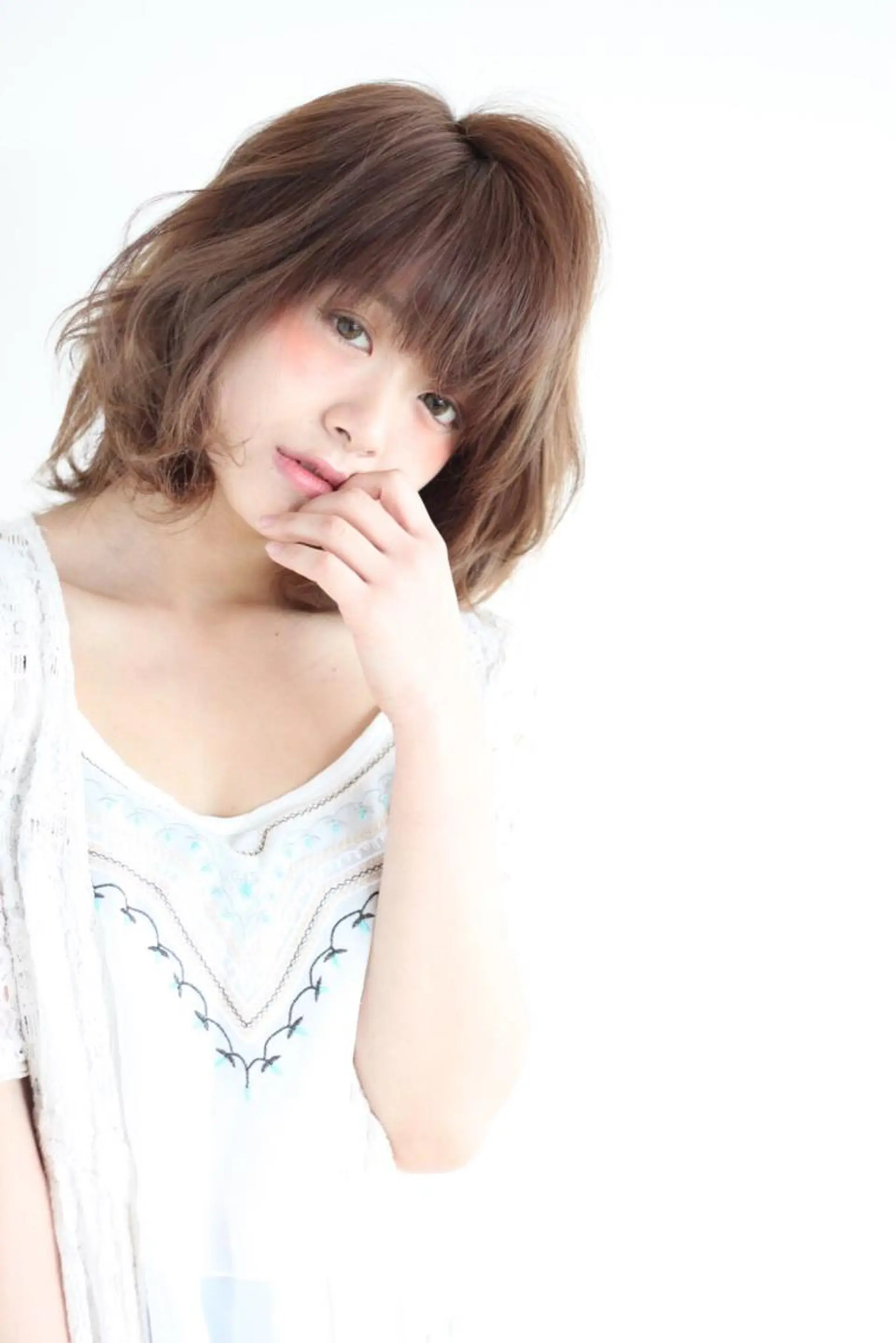 ミディアム ハイライト メンズサロン アソビ元町のヘアスタイル