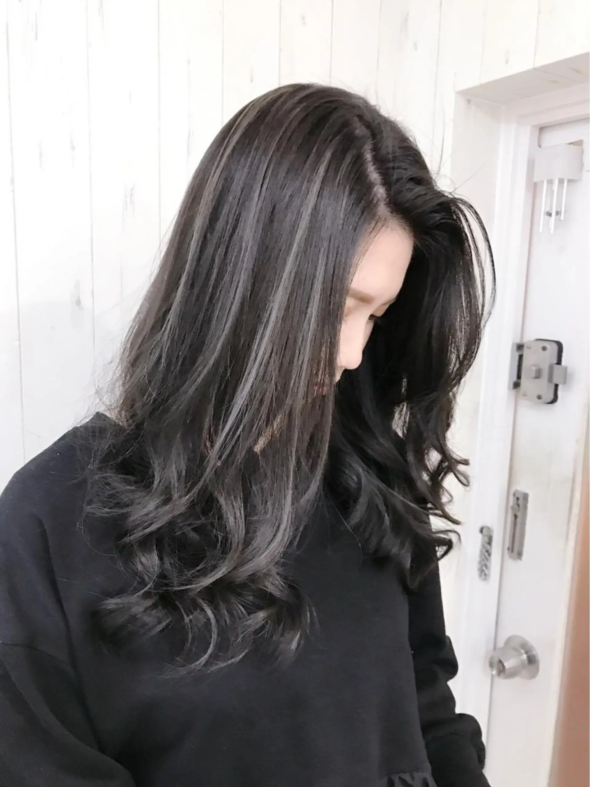 セミロング カラー ハイライトカラー ハイライト エクステ Yu シールエクステのヘアスタイル