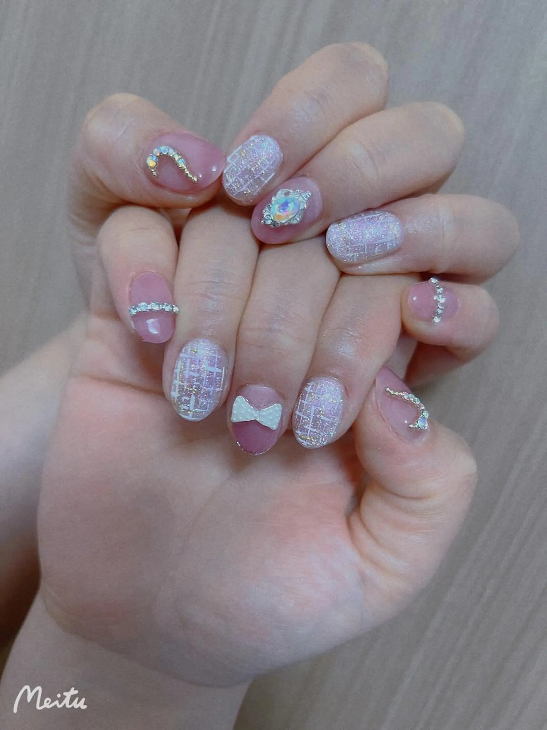 ネイル ISA_ BELLAのネイルデザイン