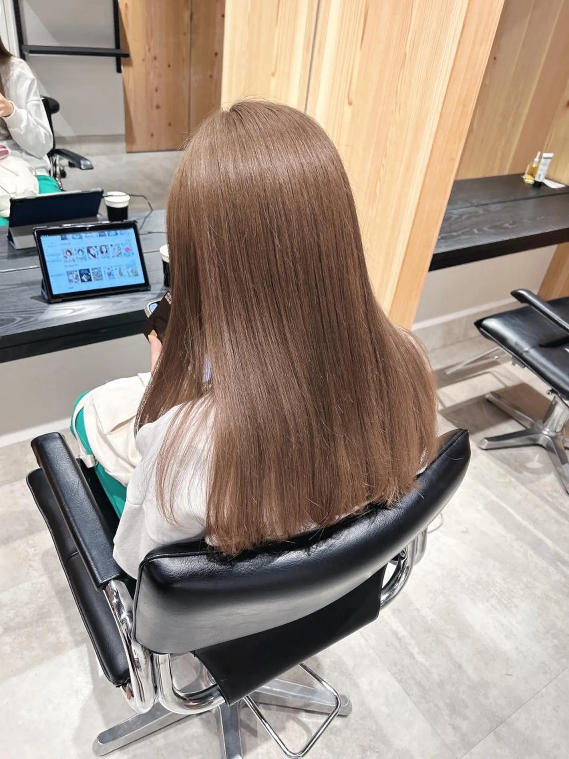 ロング カラー ブリーチ ヘアカラー ヘッドスパ スキバサミを使わない カット🌼唯🌼のヘアスタイル