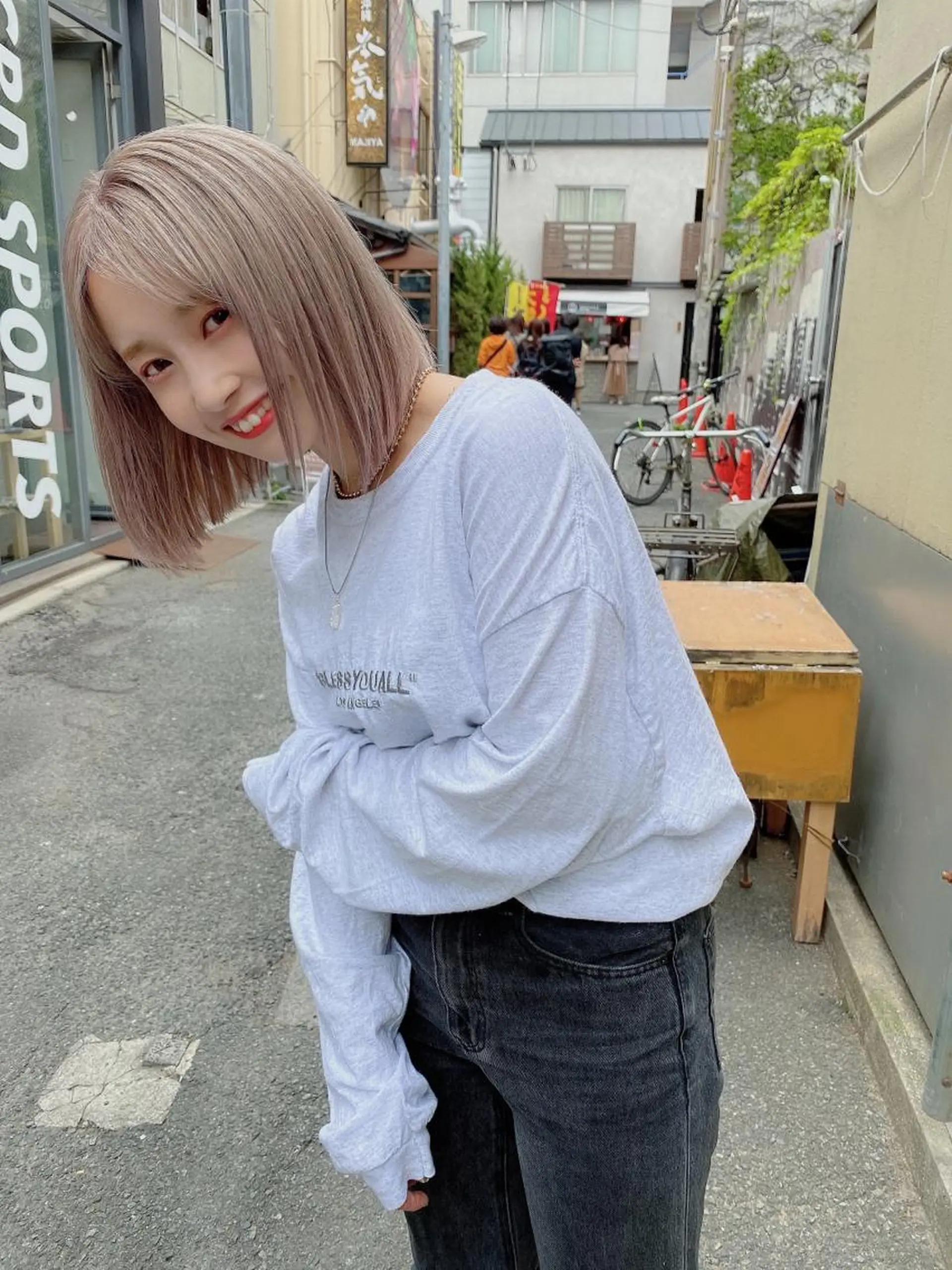 ショート カラー パーマ ヘアアレンジ 🫧umu.🫧韓国 /レイヤー/ハッシュのヘアスタイル