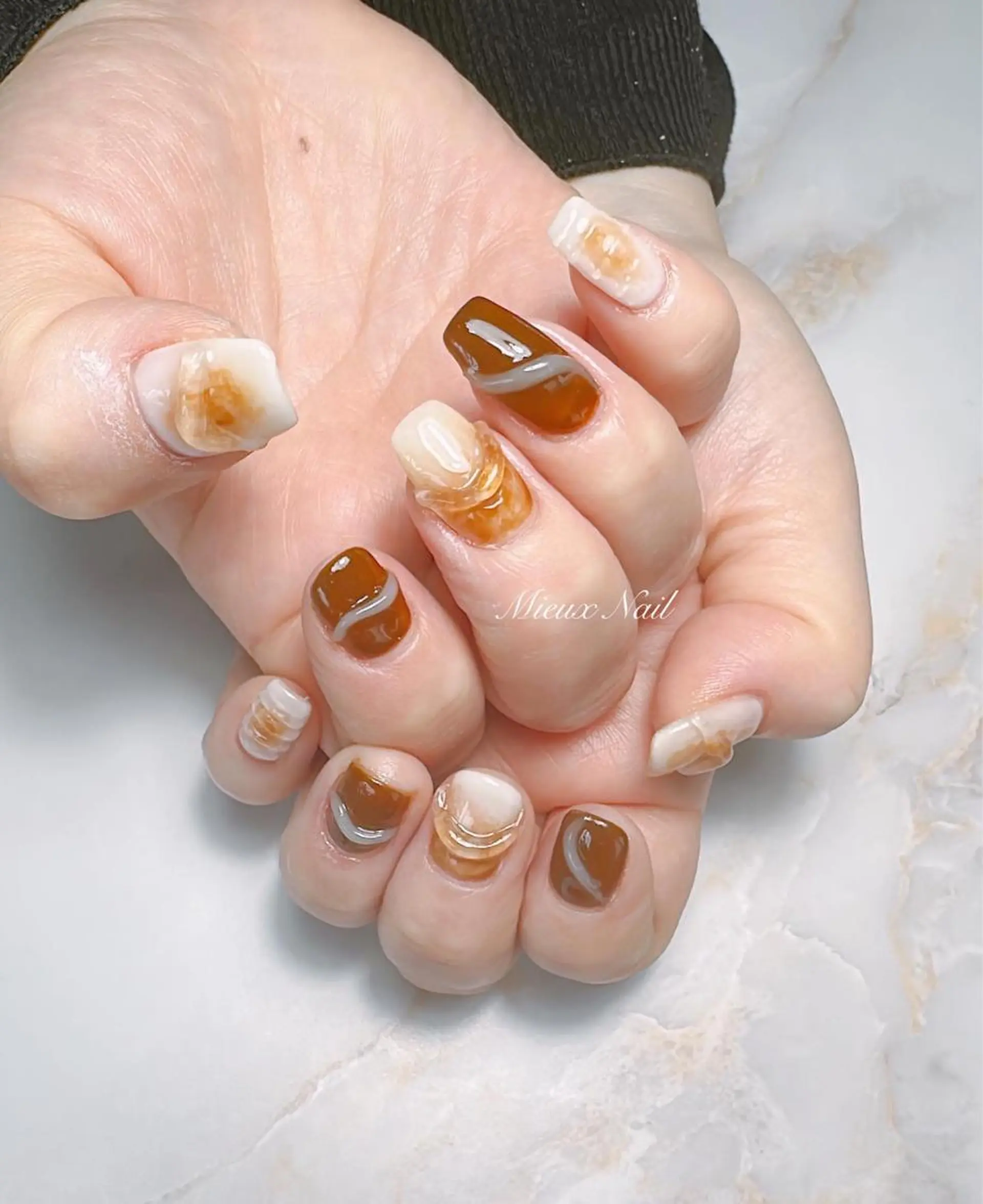 ネイル ブルー ニュアンスネイル ぷっくりネイル シンプルネイル 春ネイル 市川 麻衣子のネイルデザイン