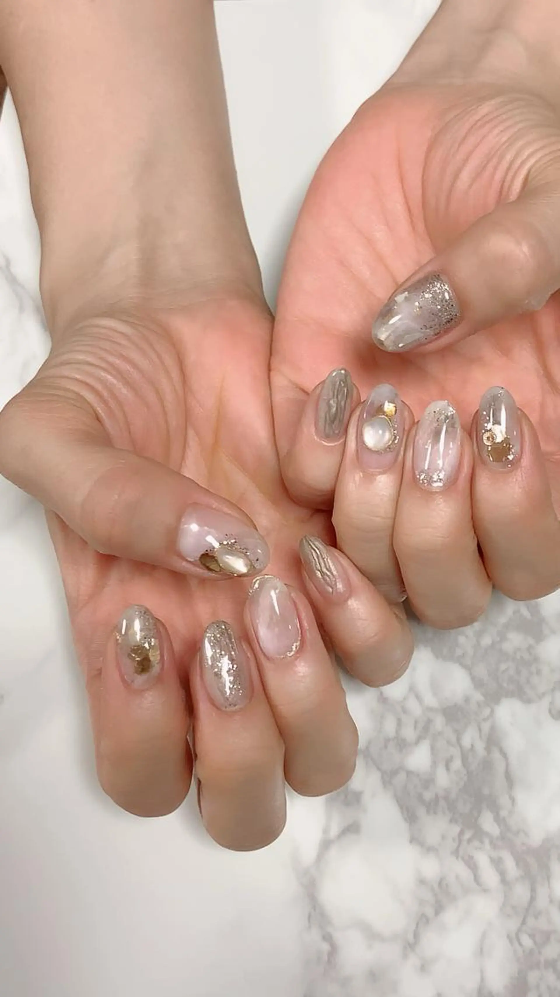 ネイル ニュアンスネイル atelier chic+のネイルデザイン