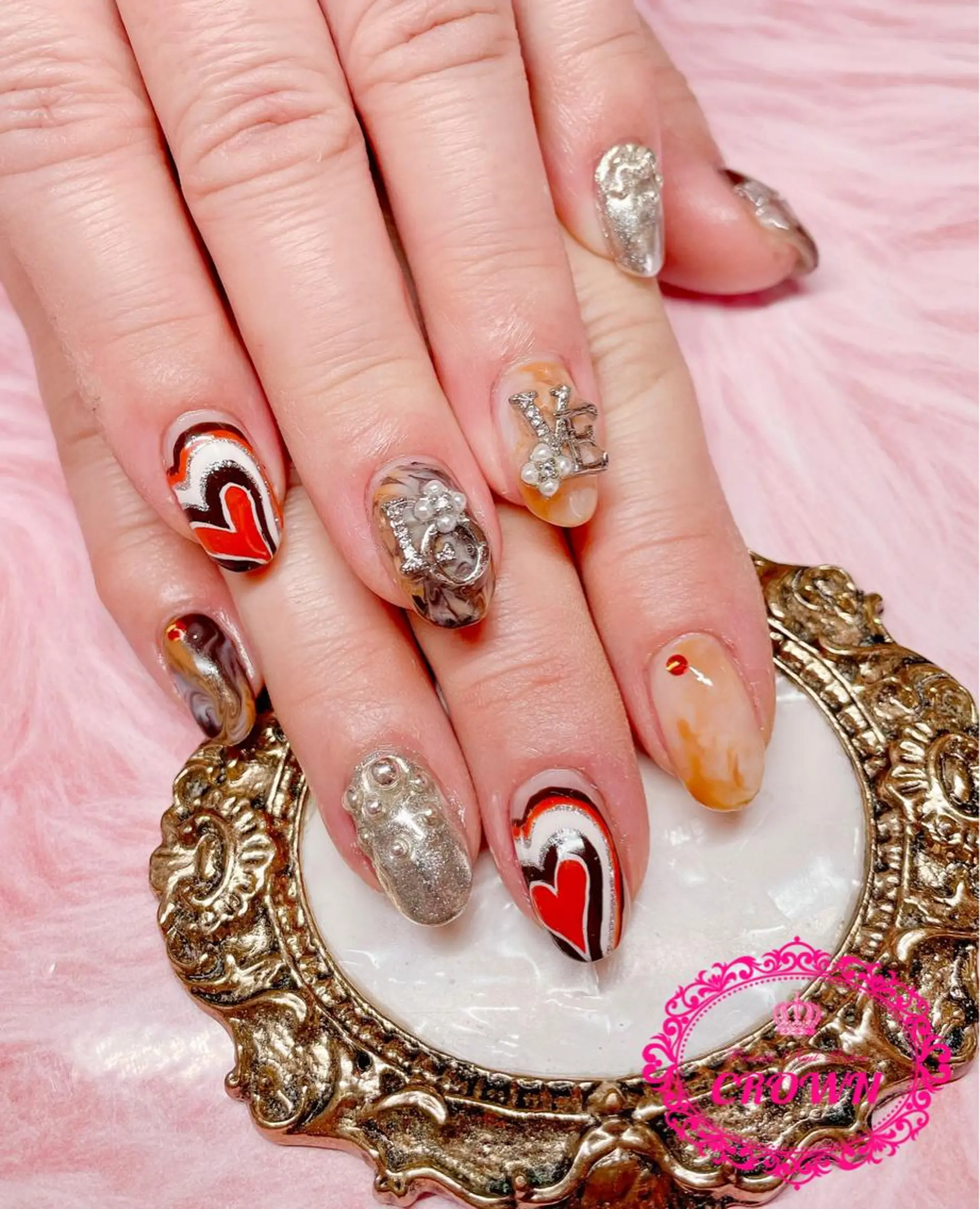 ネイル CROWN プライベートサロンのネイルデザイン