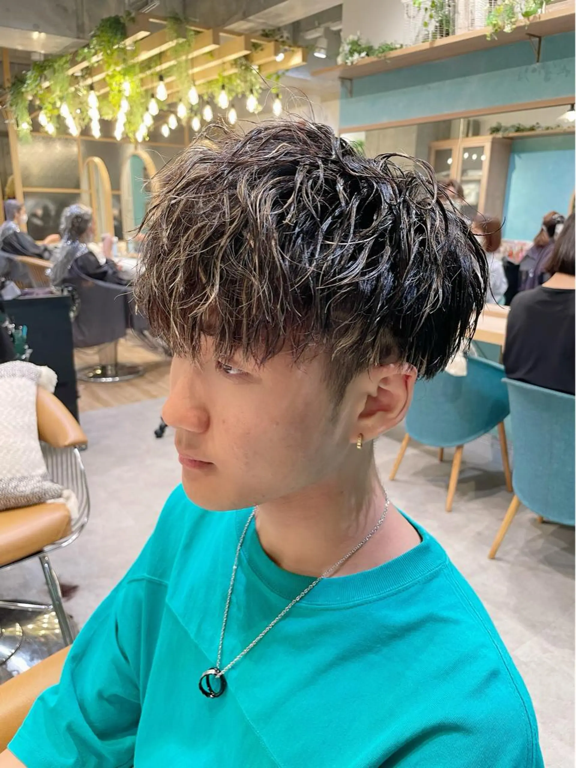 メンズ カット 縮毛矯正　髪質改善 韓国風レイヤー　吉田のヘアスタイル