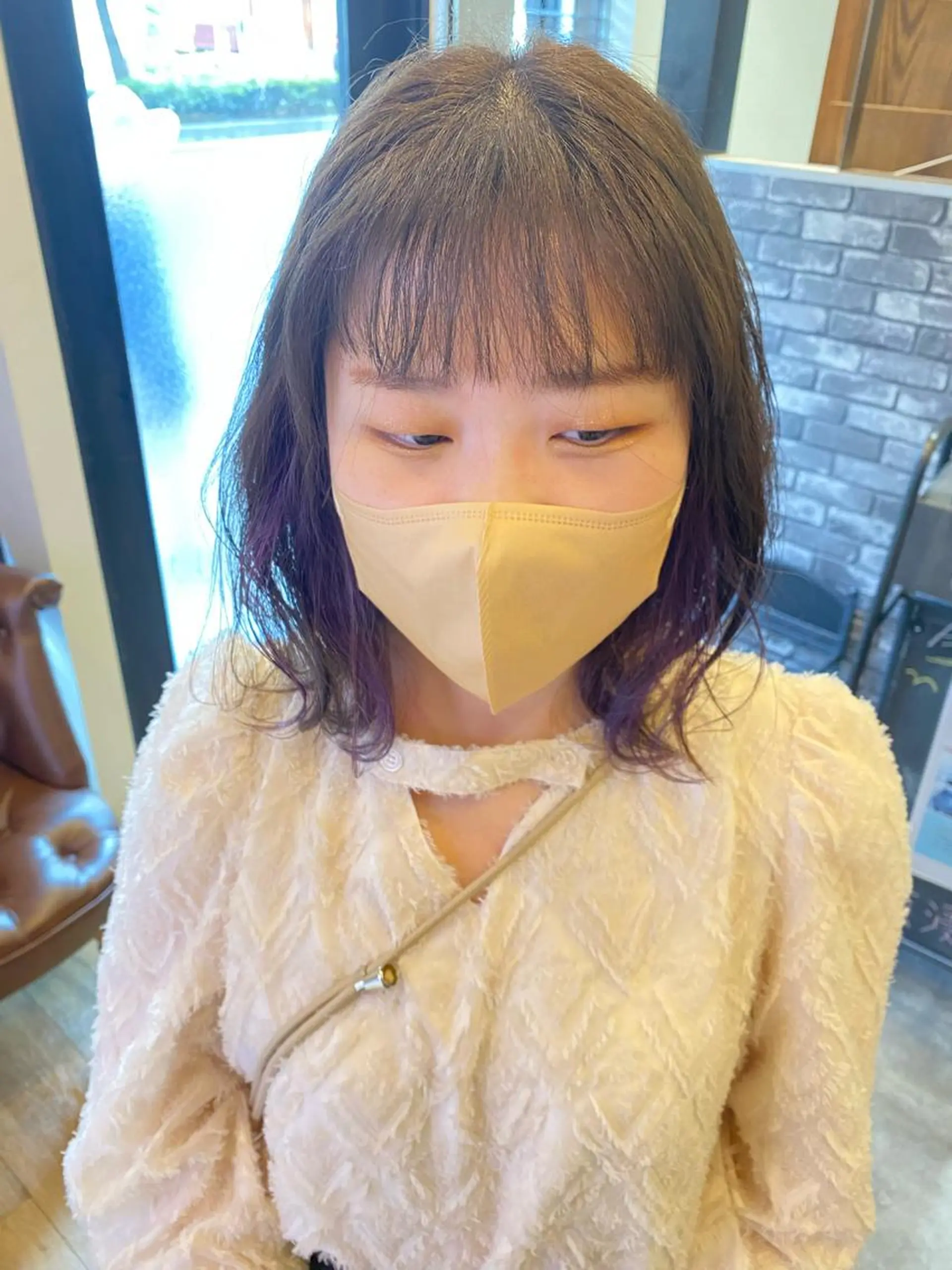 ミディアム カラー 新谷 桃子のヘアスタイル