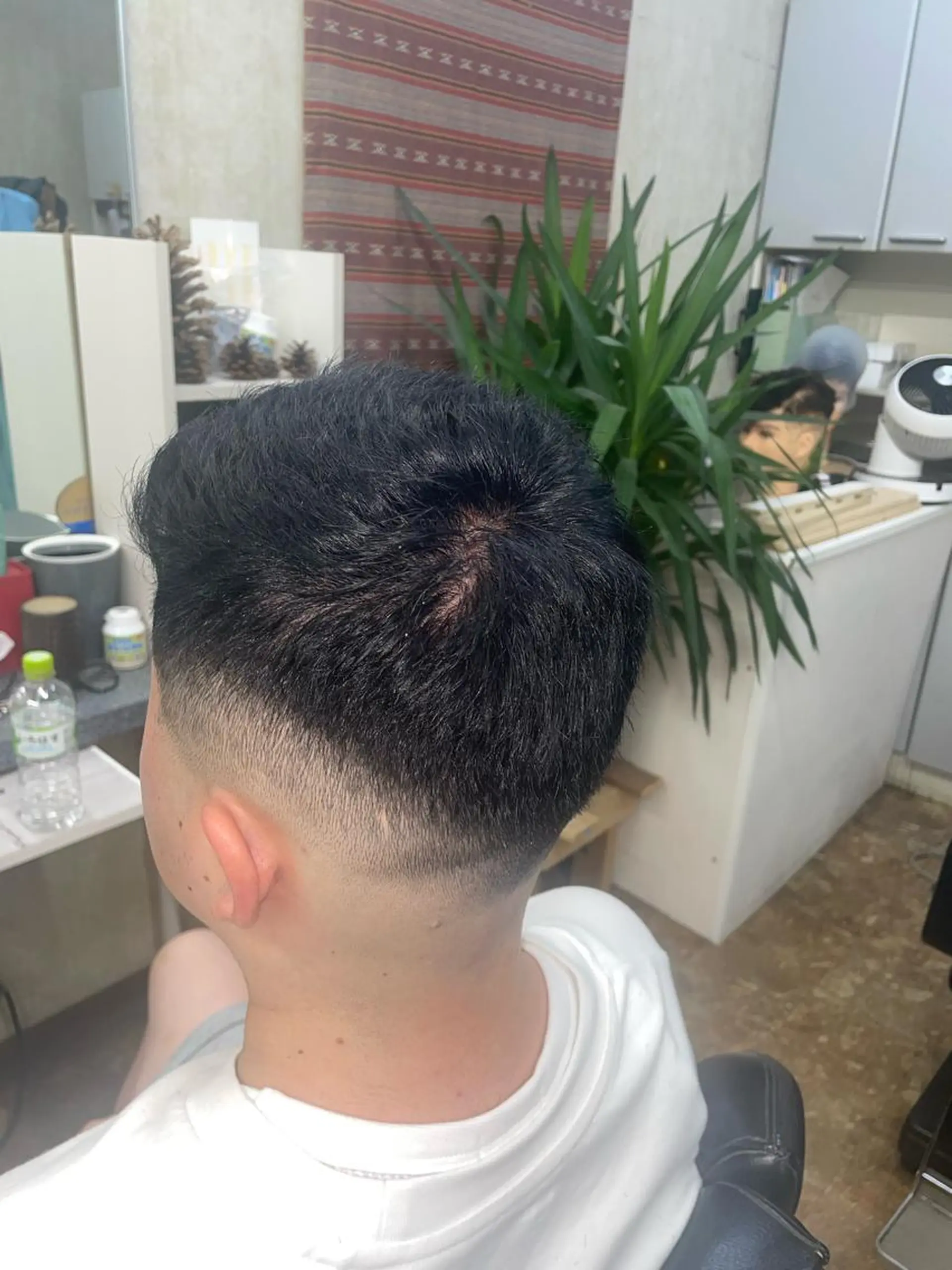 ショート メンズ 海老原 コウのヘアスタイル