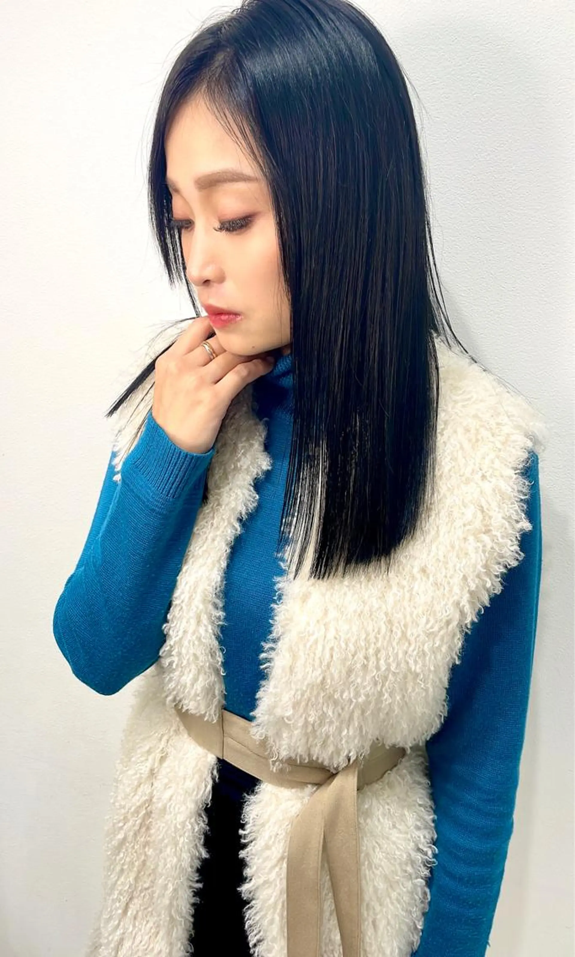 セミロング カラー 美谷添（ミヤゾエ） まどか大人ヘアサロンのヘアスタイル