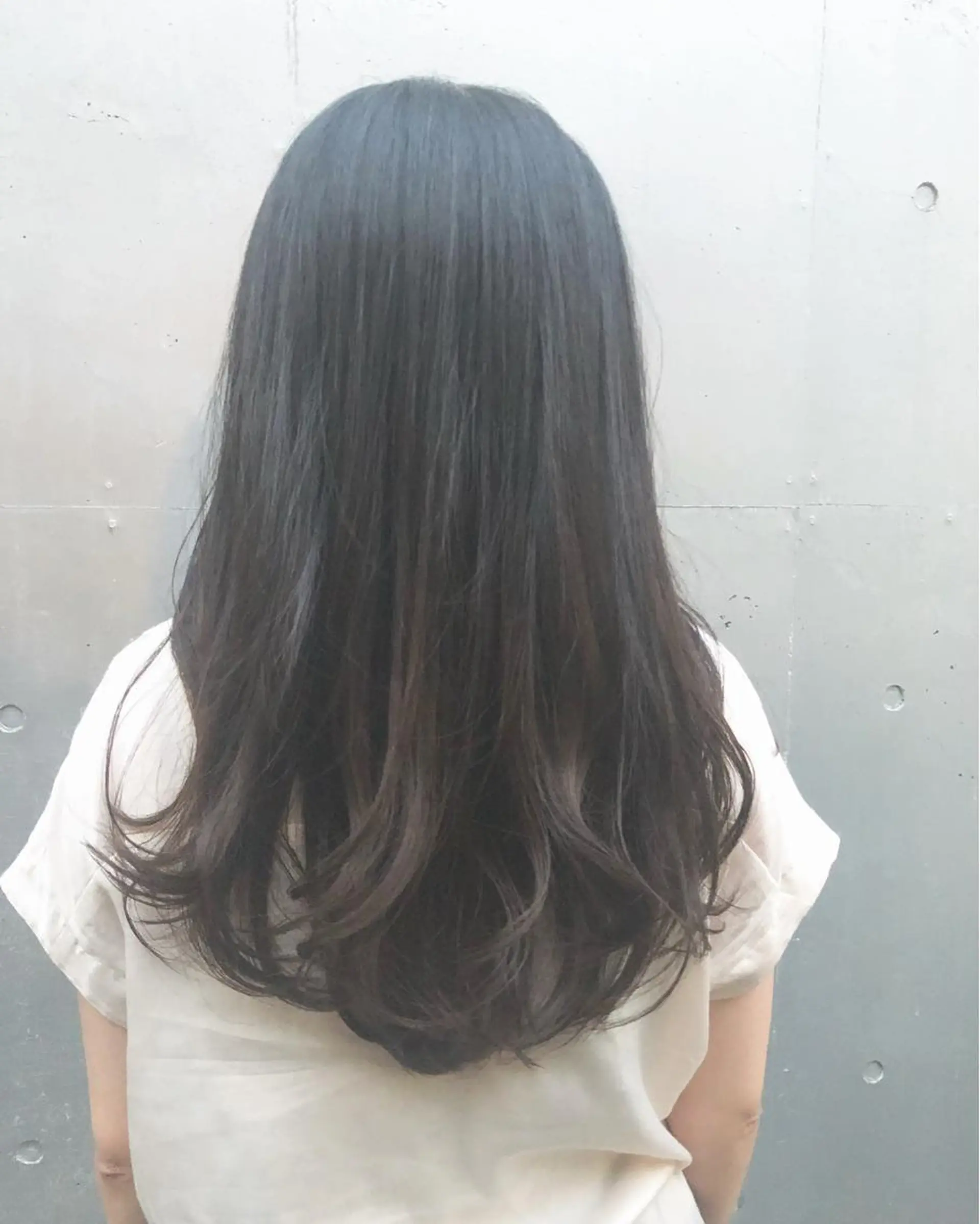 セミロング カラー ヘアアレンジ ミニボブ/ブリーチ 🌈MISATOのヘアスタイル