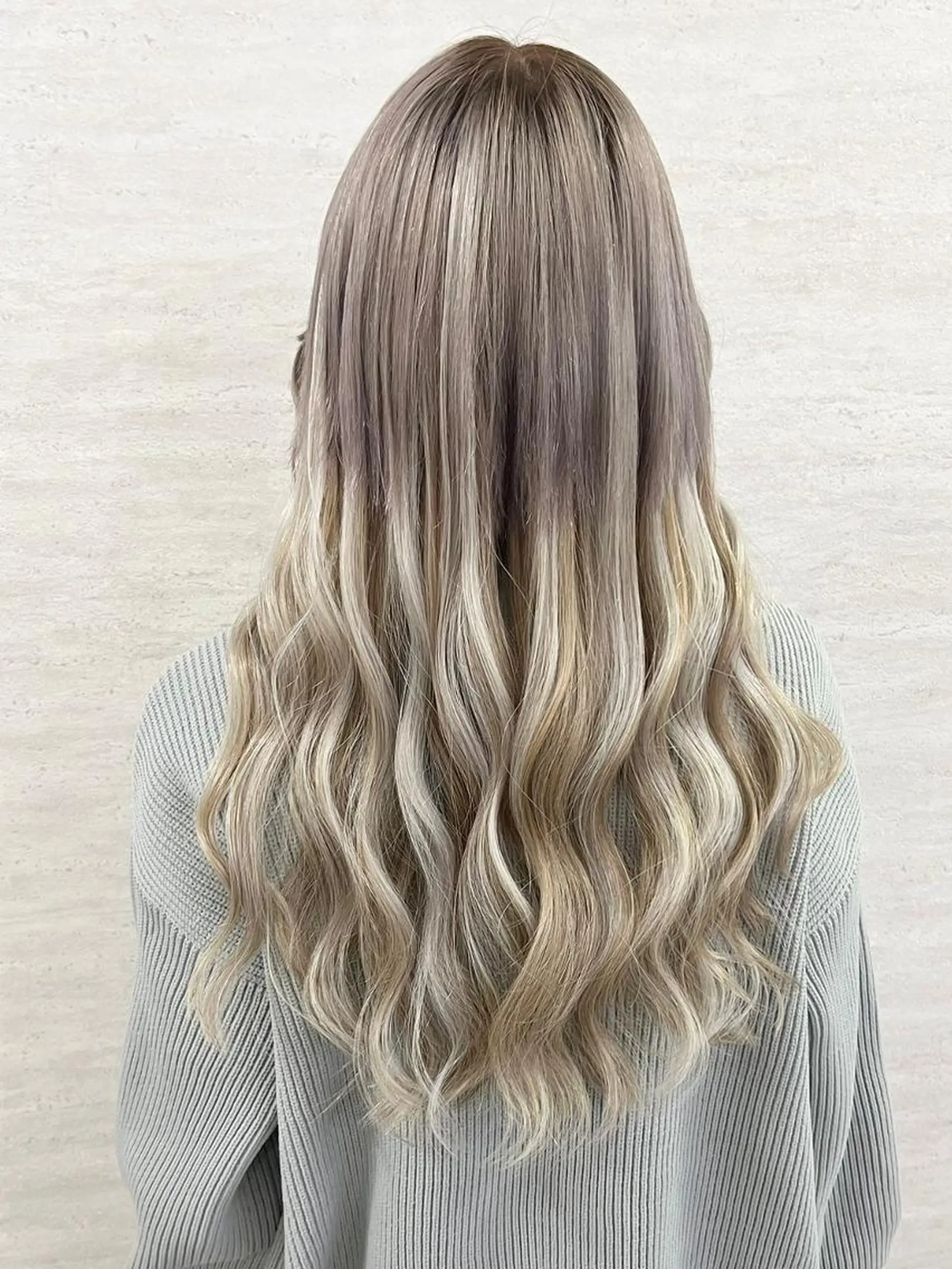 セミロング 久屋４番徒歩2分/ ブリーチ・縮毛・谷崎のヘアスタイル