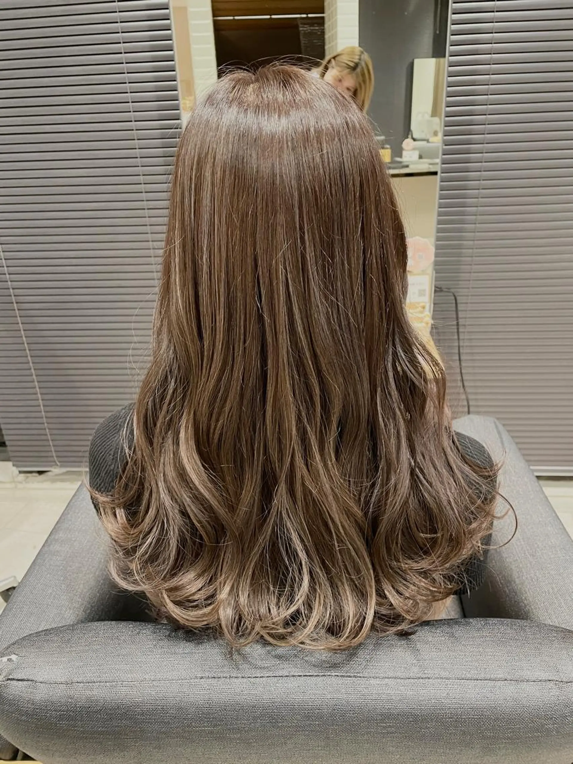 ロング ハイライト コトネ🫧 韓国風レイヤーカットのヘアスタイル