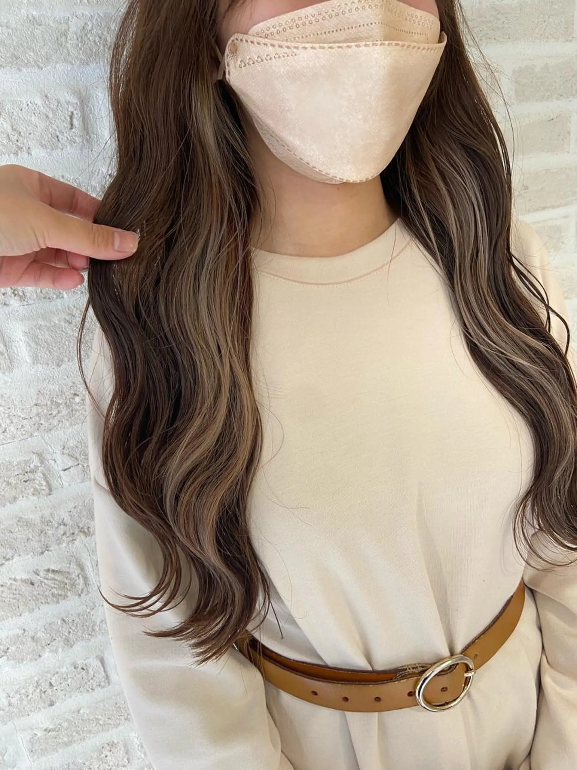 ロング カラー ヘアアレンジ ベージュカラー ブリーチ ミルクティーベージュ 北岡 慶子 大宮駅西口徒歩3分のヘアスタイル