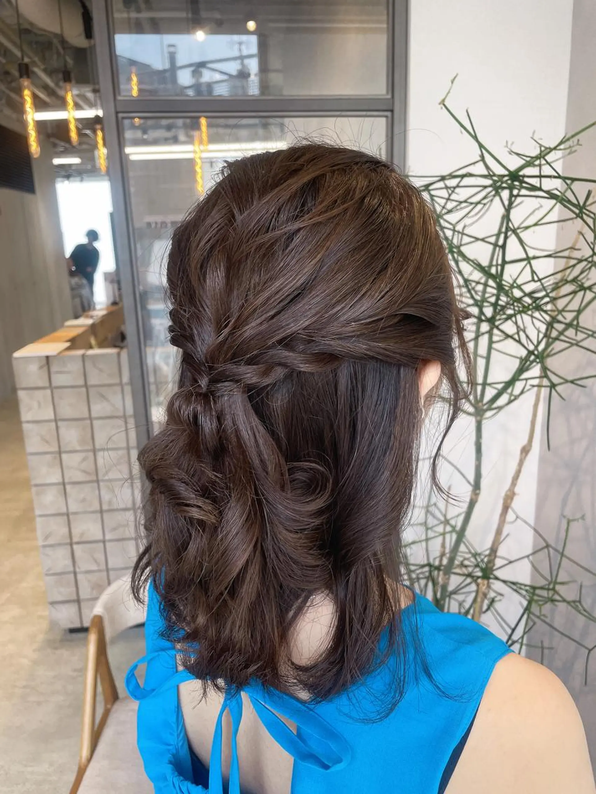 セミロング ヘアアレンジ ハーフアップ 透明感カラー✨艶髪 制作🌱山根あゆみのヘアスタイル