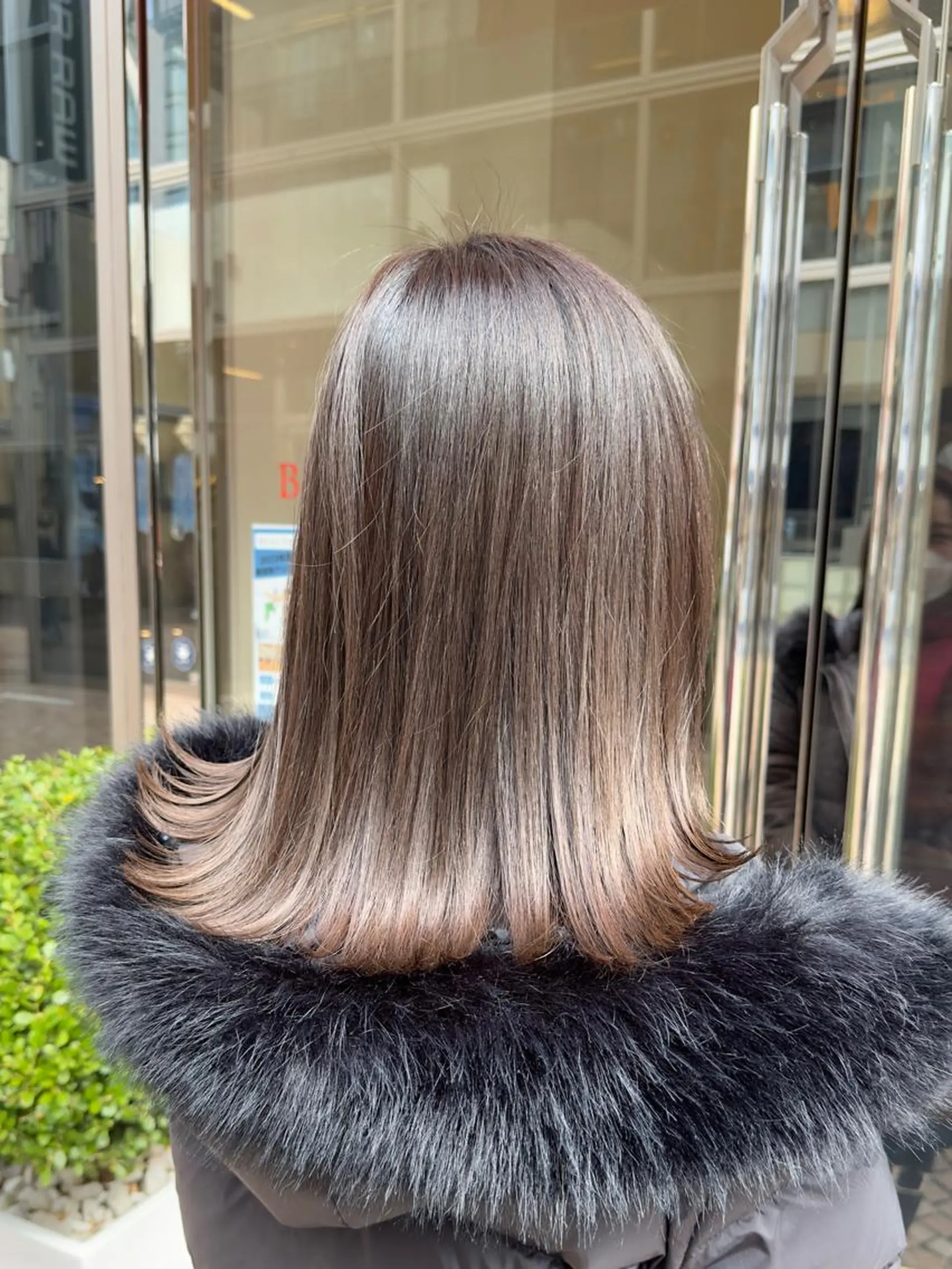 ミディアム カラー ブラウンカラー モカブラウン 外ハネヘア レイヤー/グレージュ メンズパーマのヘアスタイル