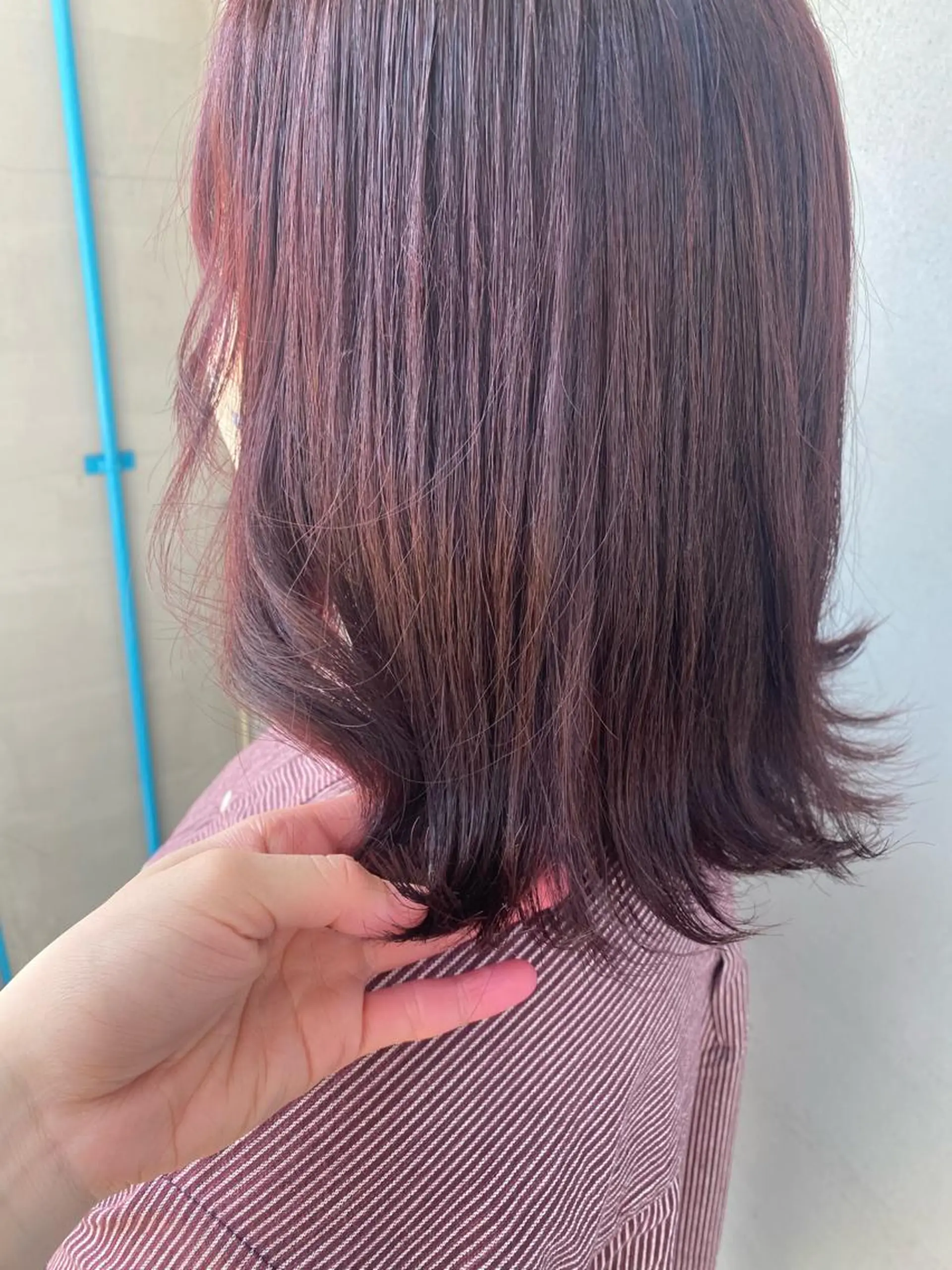 ミディアム カラー ブラウンカラー ピンクカラー ピンクブラウン 中西 彩愛のヘアスタイル