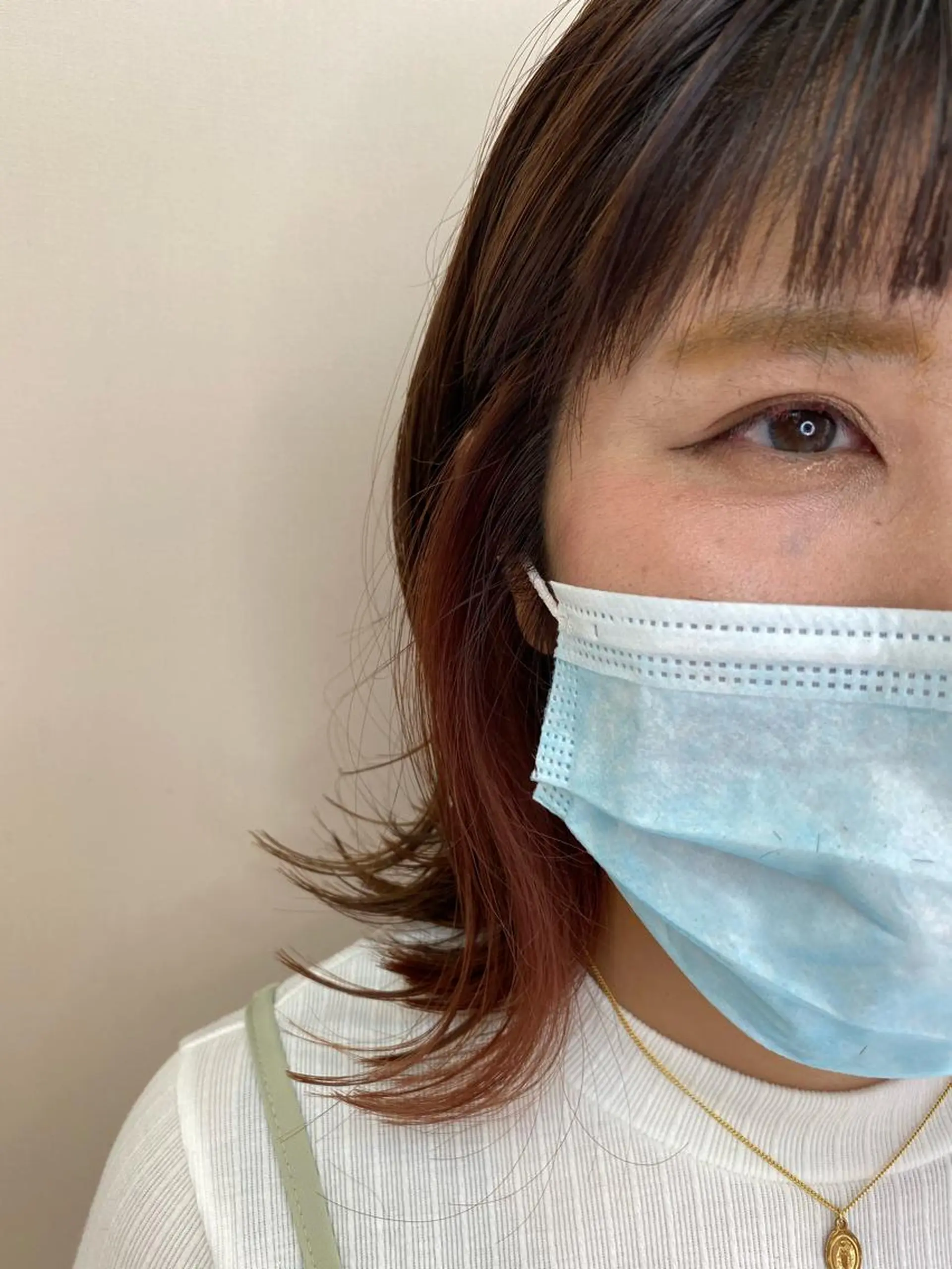 ミディアム カラー インナーカラー ピンクカラー ボブ 小顔レイヤー/ ベージュ🤍Rieのヘアスタイル