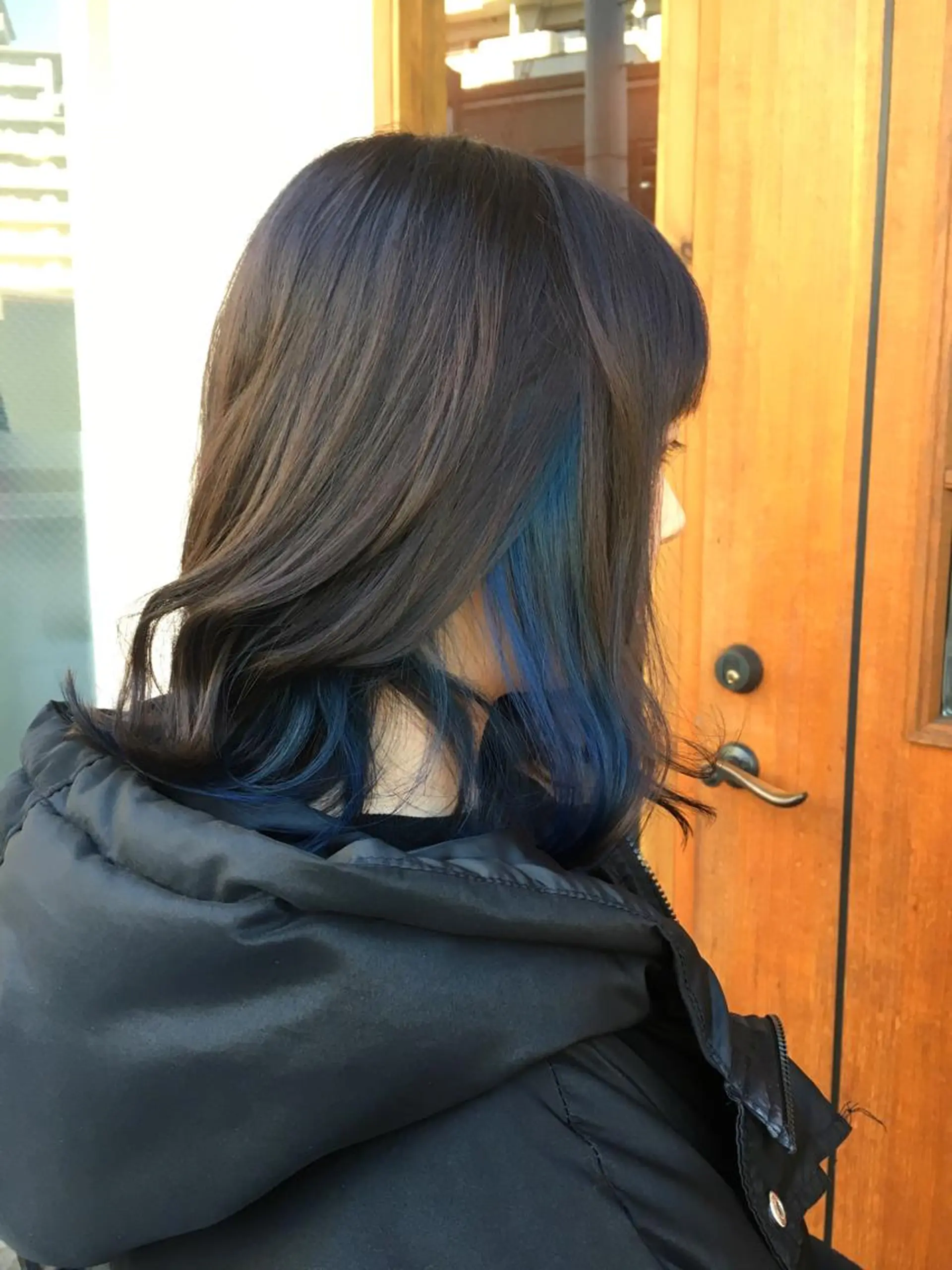 ミディアム カラー ブルーカラー インナーカラー 佐々木 美帆のヘアスタイル