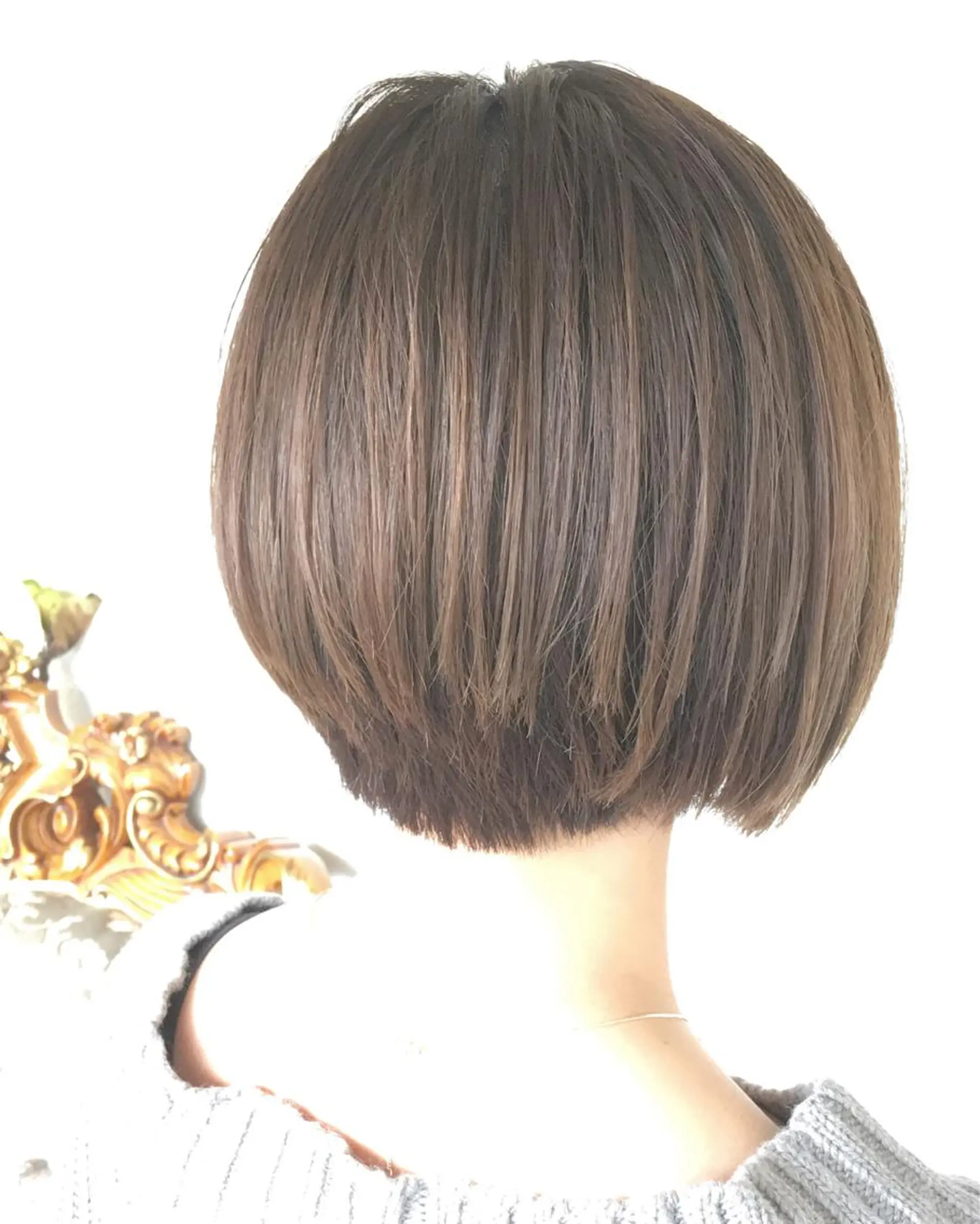 ショート カラー パーマ ヘアアレンジ ショートボブ アッシュ ベージュカラー ボブ ショートヘア エグチ アキラのヘアスタイル