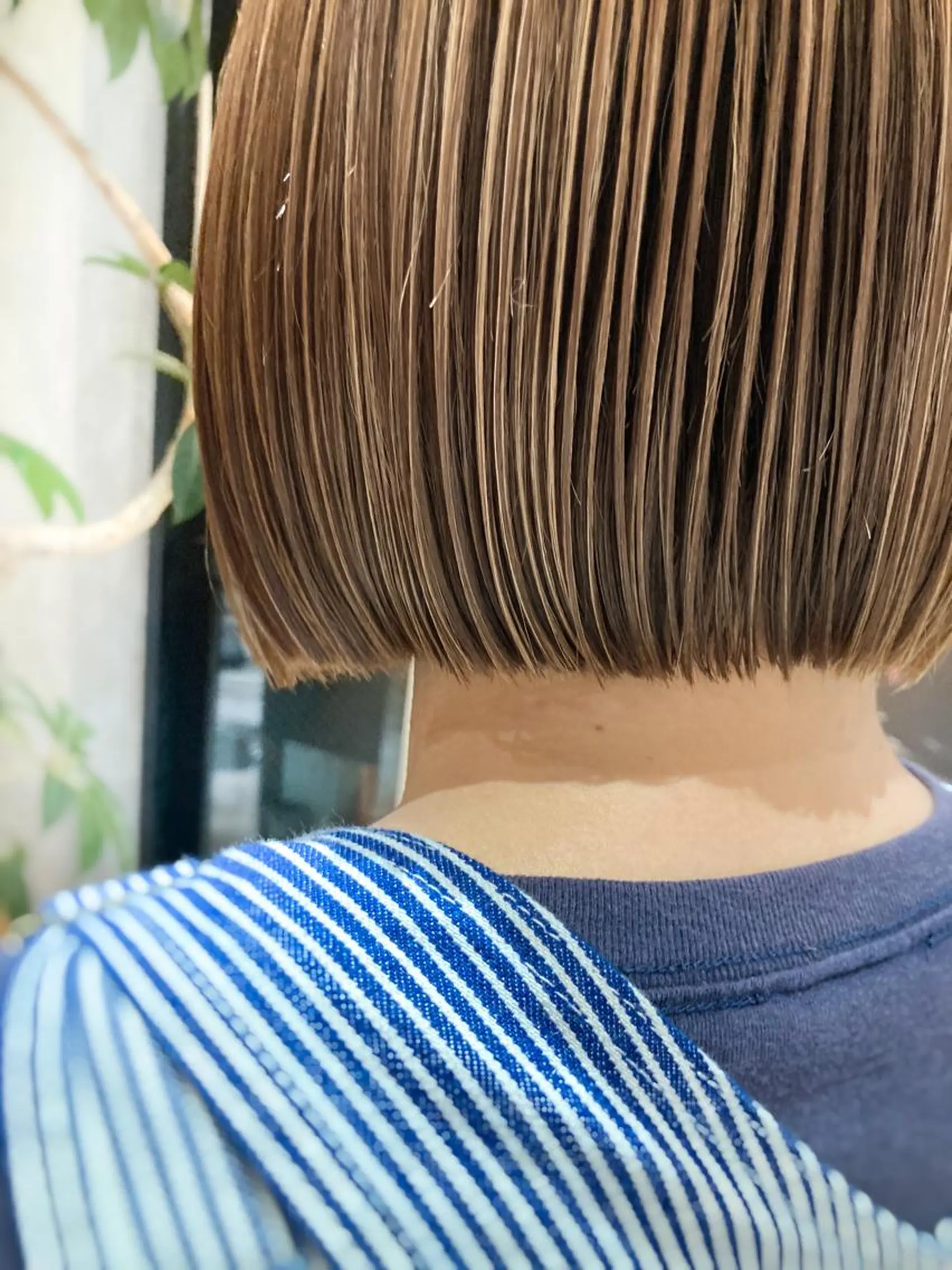 ショート カラー パーマ 切りっぱなしボブ ボブ ストレートパーマ 波巻きスパイラルパー マ/シャドウパーマ駿のヘアスタイル