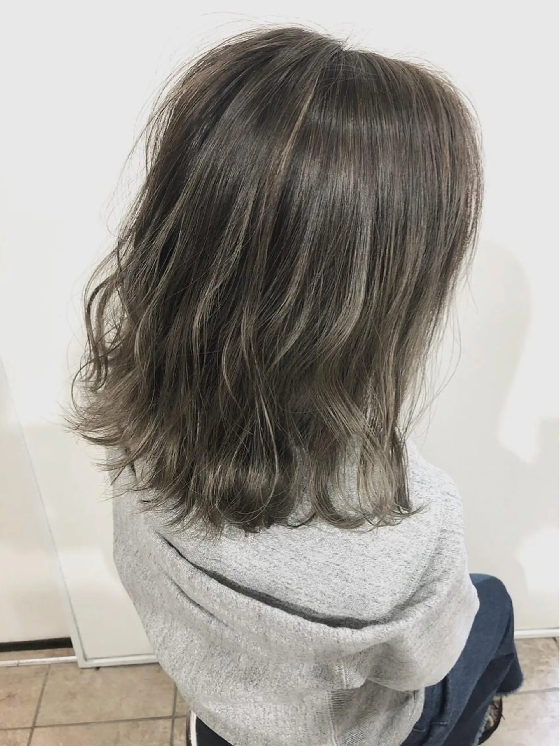 カラー 透明感カラー グラデーションカラー ハイライトカラー 夜23時まで予約🉑 reverieあきらのヘアスタイル