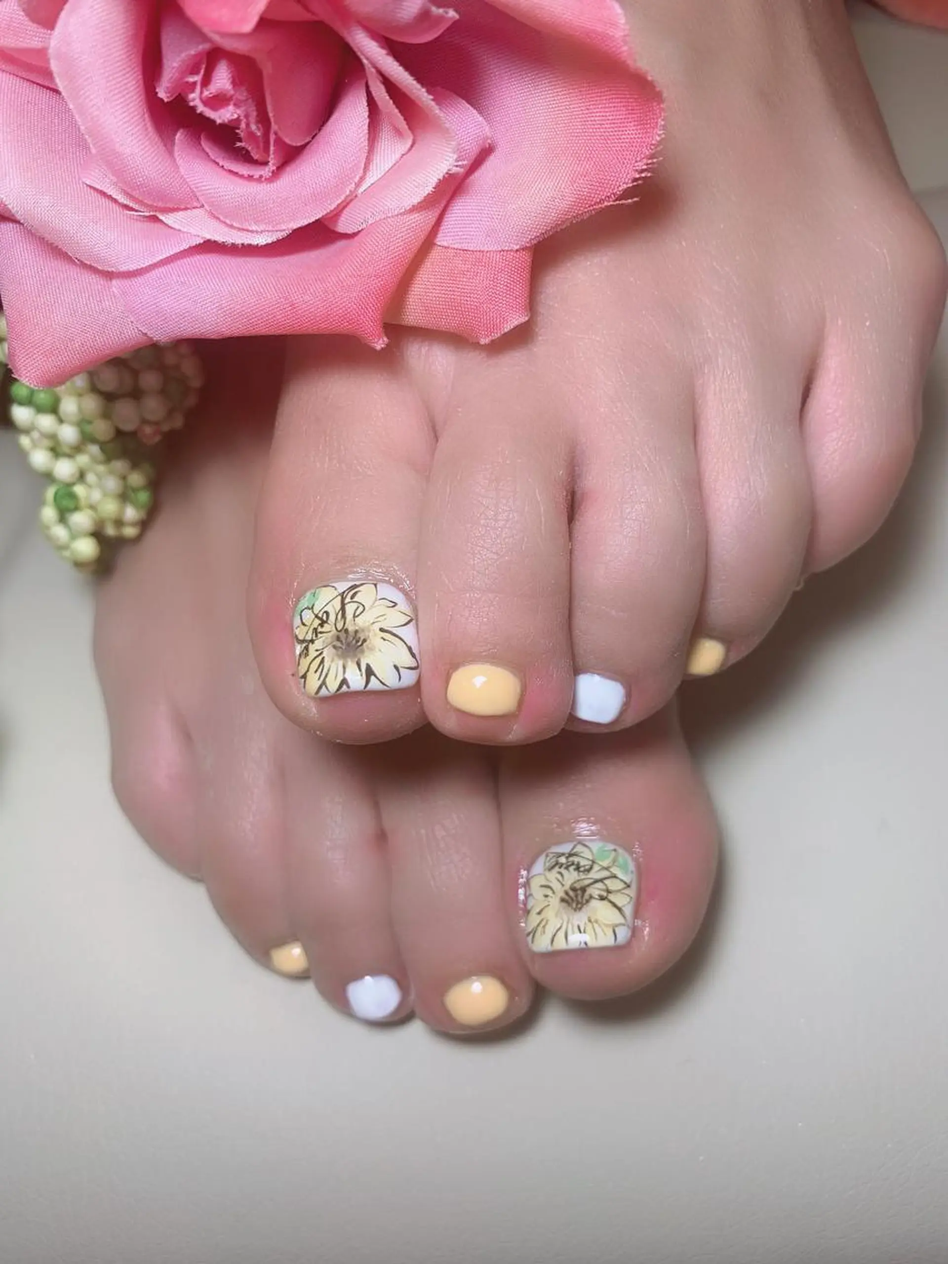 ネイル エンジェル ヒーリング 矢場町店のネイルデザイン