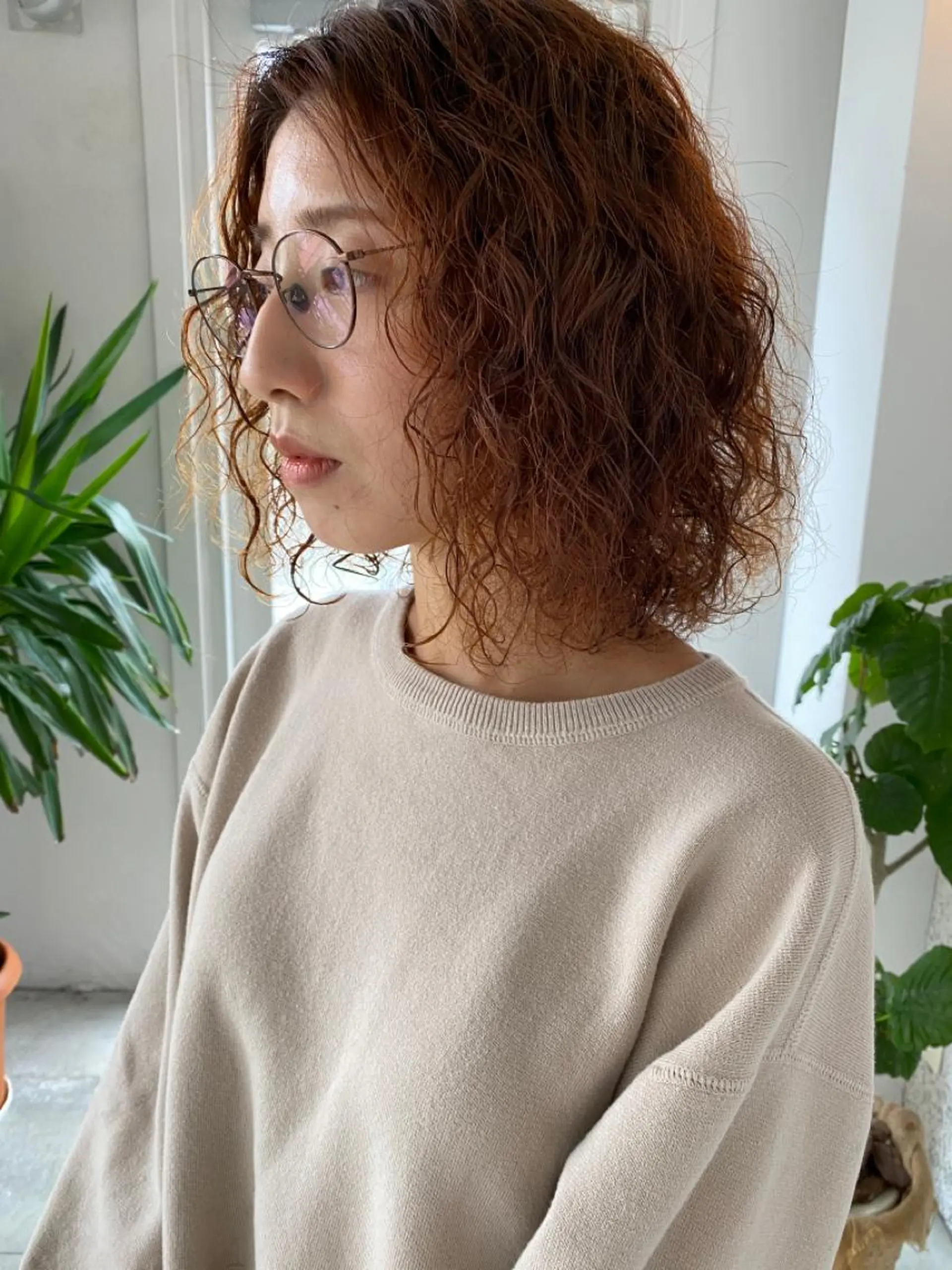 ミディアム カラー パーマ KOOKI スティードトーキョーのヘアスタイル