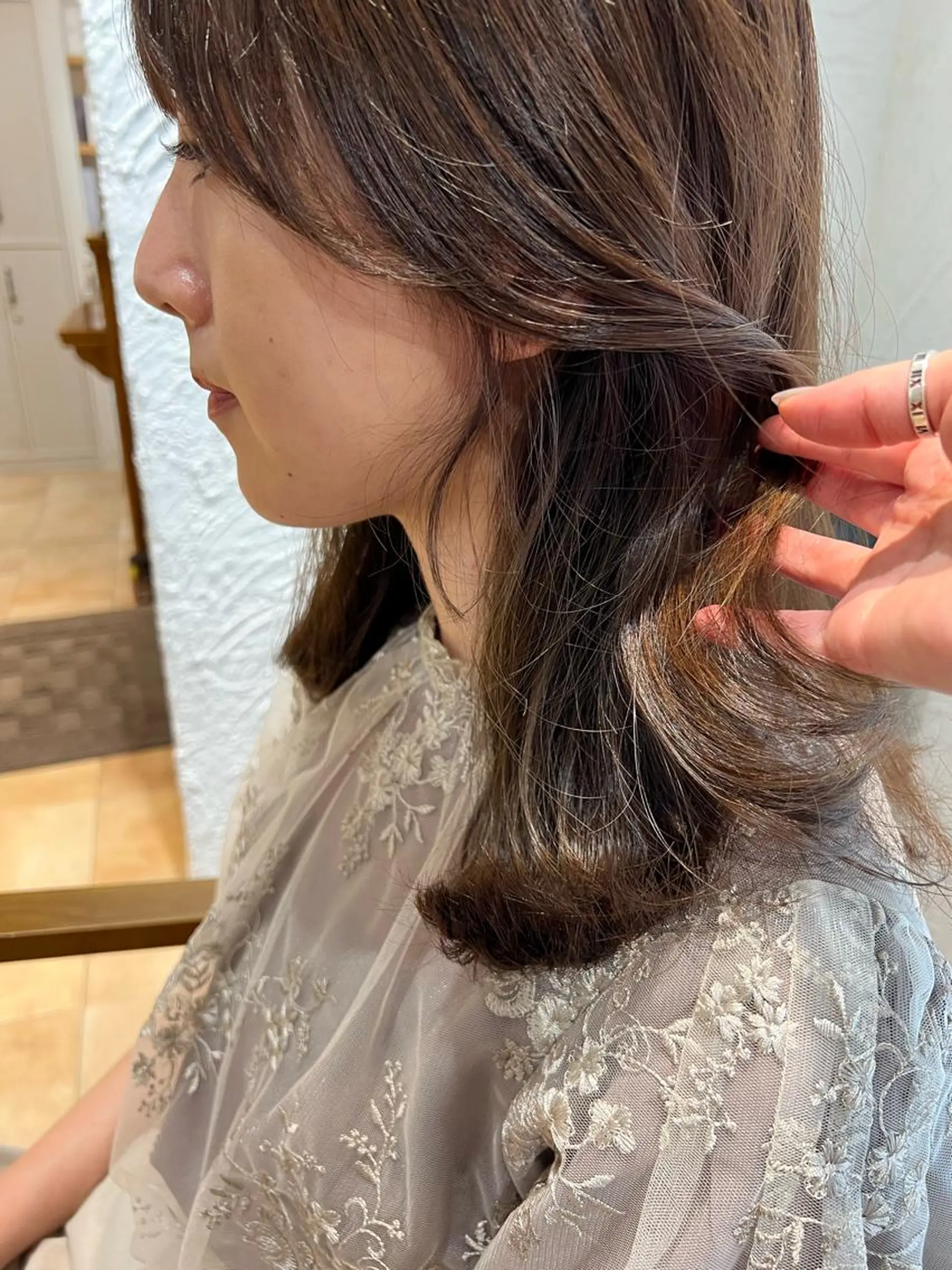 セミロング カラー 🥀韓国ヘア🥀 宮津真菜のヘアスタイル
