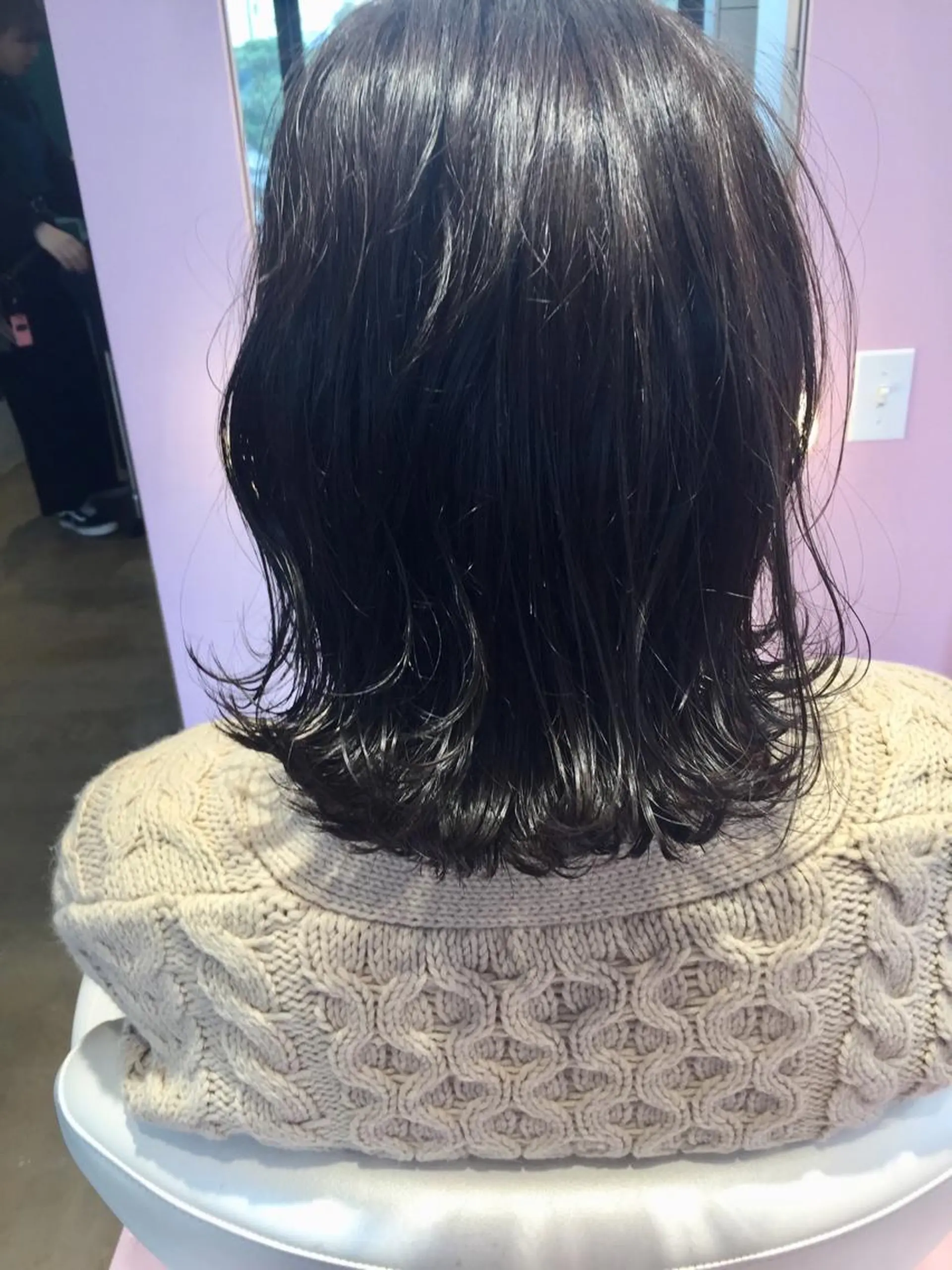 ミディアム 切りっぱなしボブ アッシュ ボブ カット ヘアカラー トリートメント 所渉/韓国レイヤー /ウルフカットのヘアスタイル