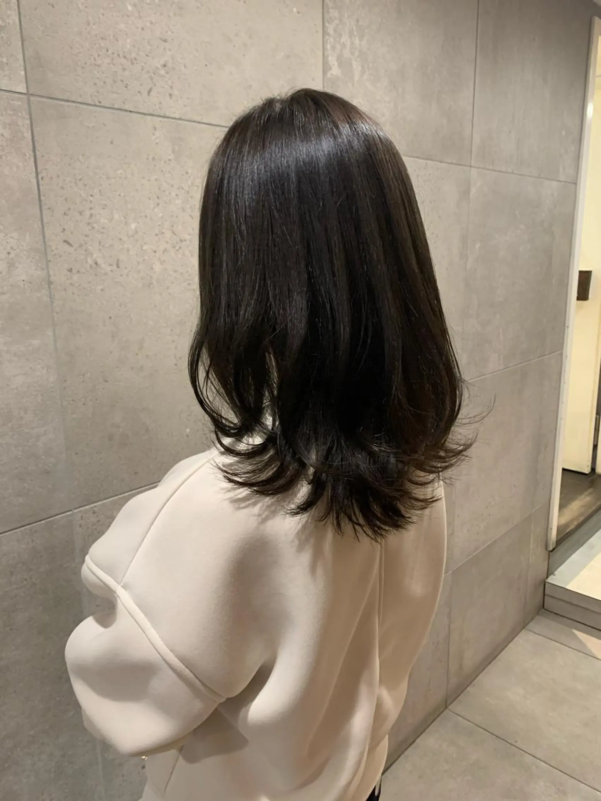 ミディアム レイヤーカット 増田 晃士のヘアスタイル