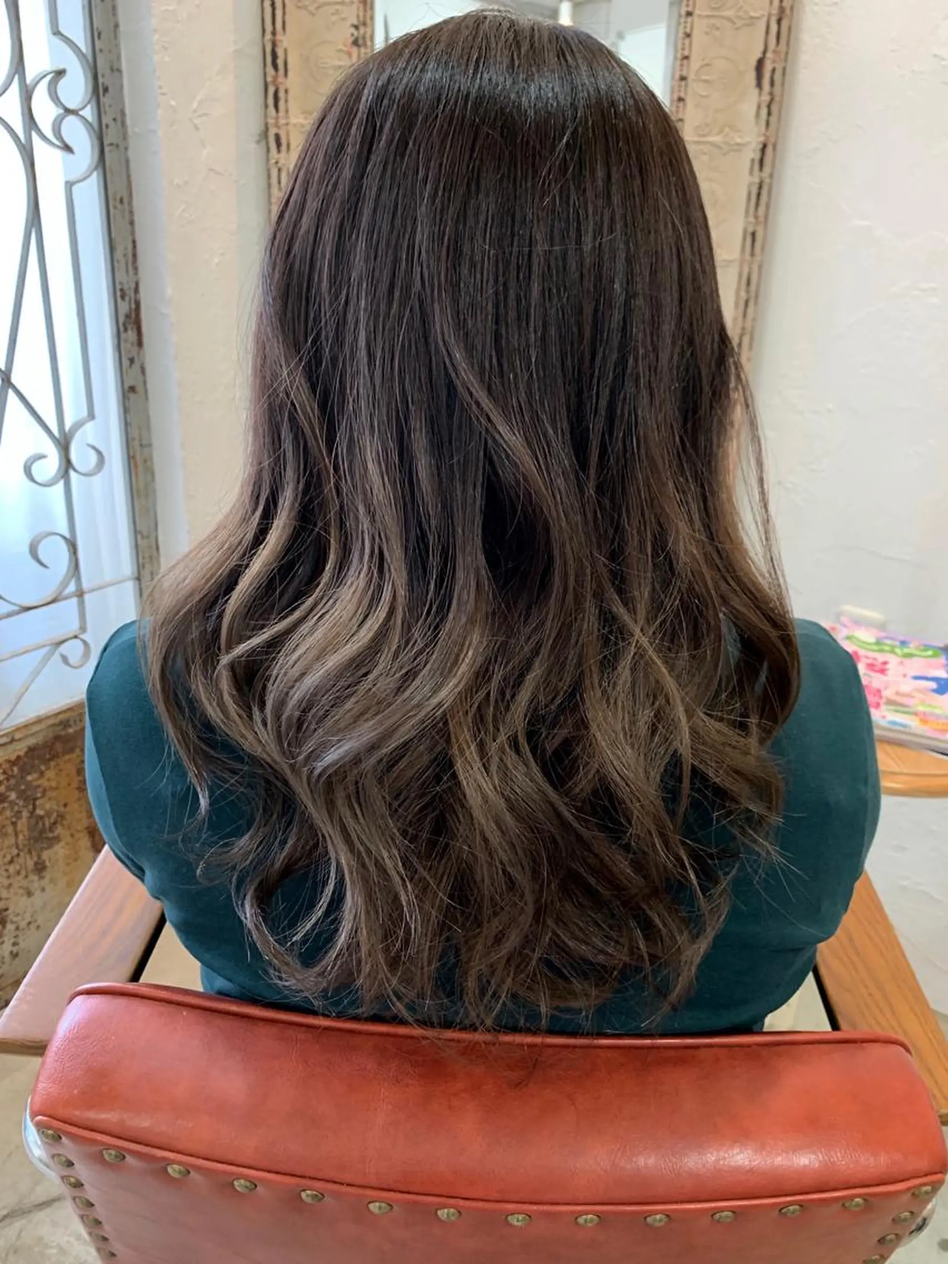 ロング カラー fio マナミのヘアスタイル