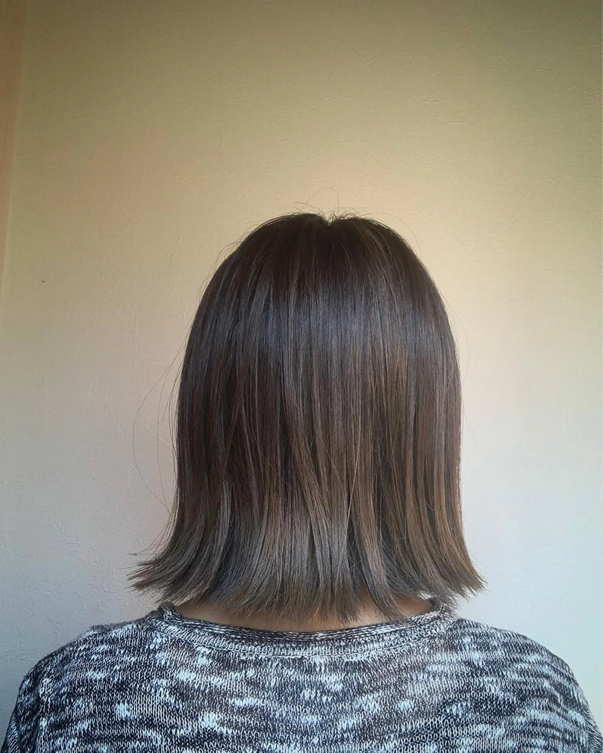 ショート ボブ ビヨウシツトリコ よねたにみなのヘアスタイル