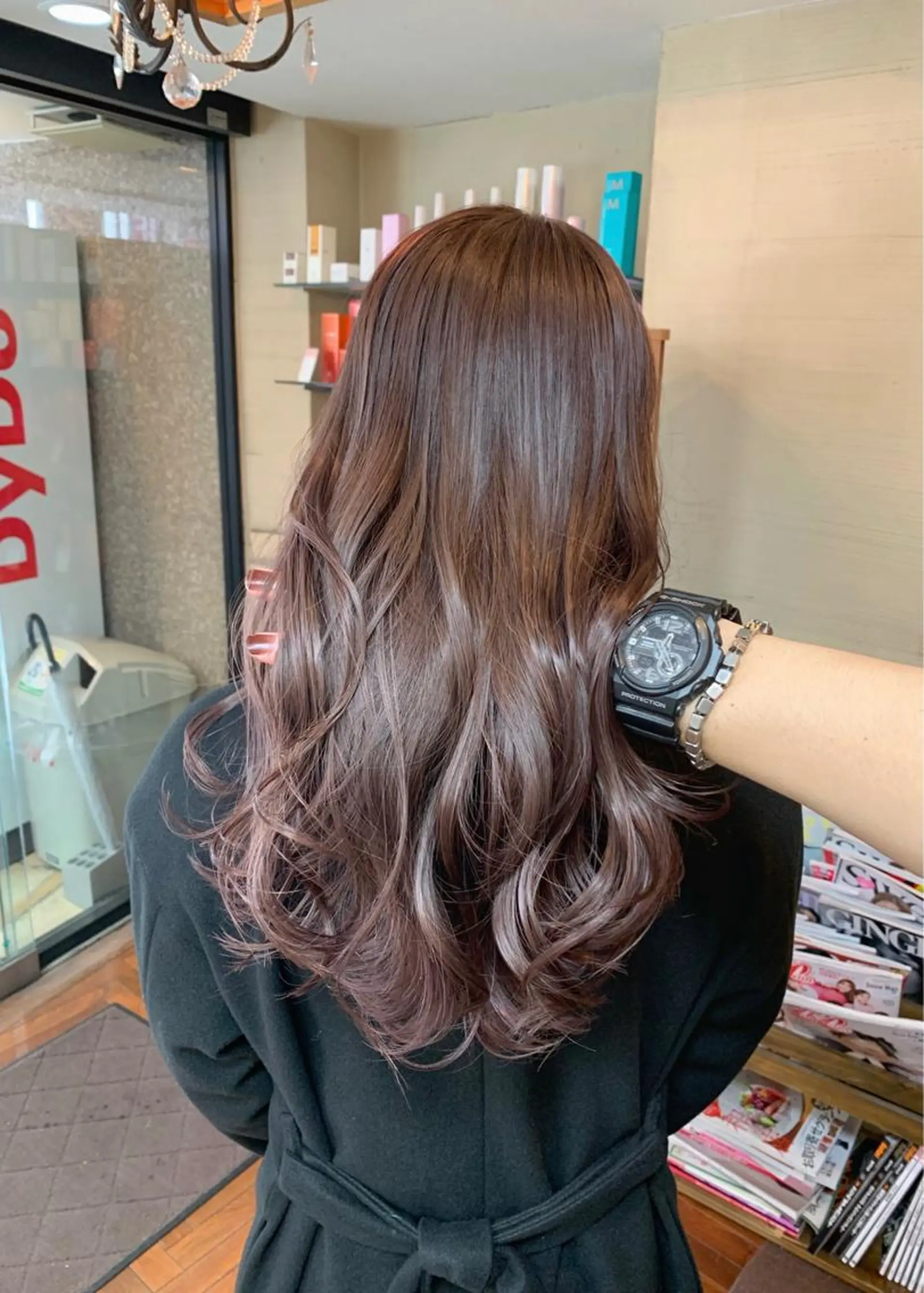セミロング カラー ベージュカラー ピンクカラー ピンクベージュ 矢野 晃平のヘアスタイル