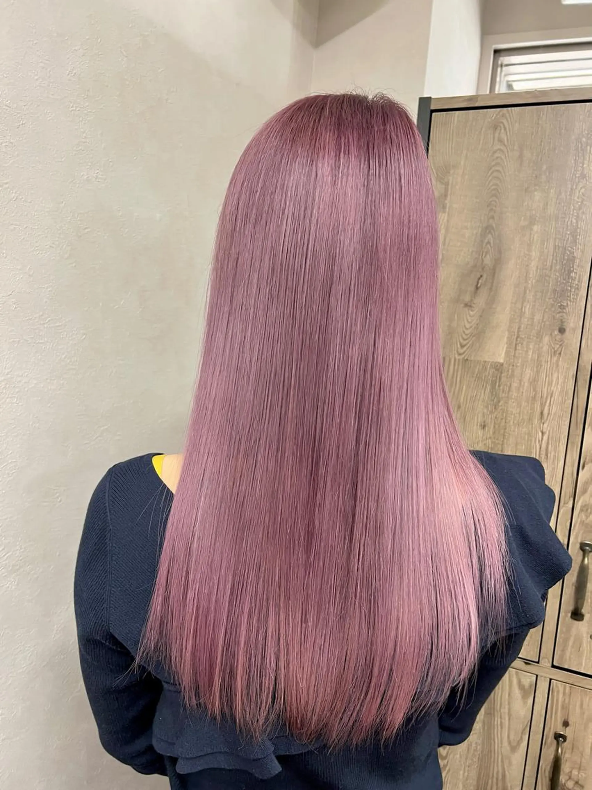 ロング カラー バレイヤージュ ブリーチ ケアブリーチ ダブルカラー イヤリングカラー カット ヘアカラー SALOWIN横浜suite店所属・🌷かわばた めい🌷のヘアスタイル