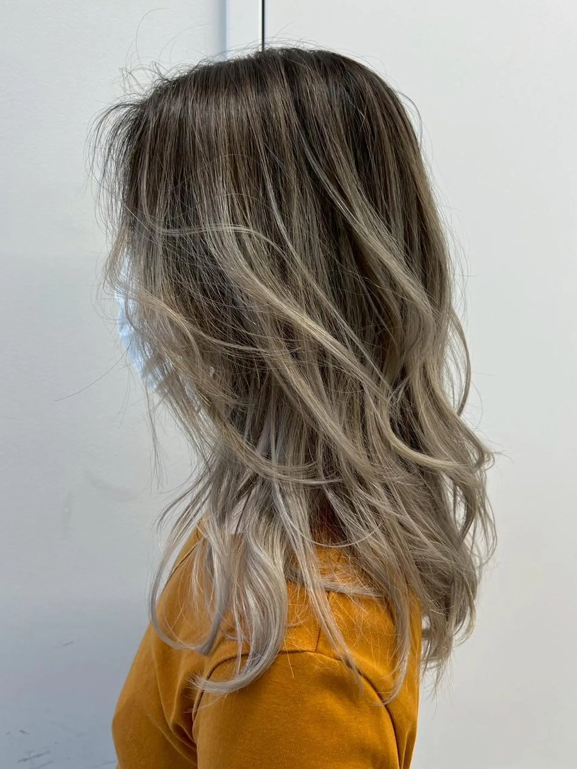 カラー ロング アディクシーカラー アッシュ ブルーカラー ダークアッシュ グレージュ 【公式】amble luxe池袋東口🩷のヘアスタイル