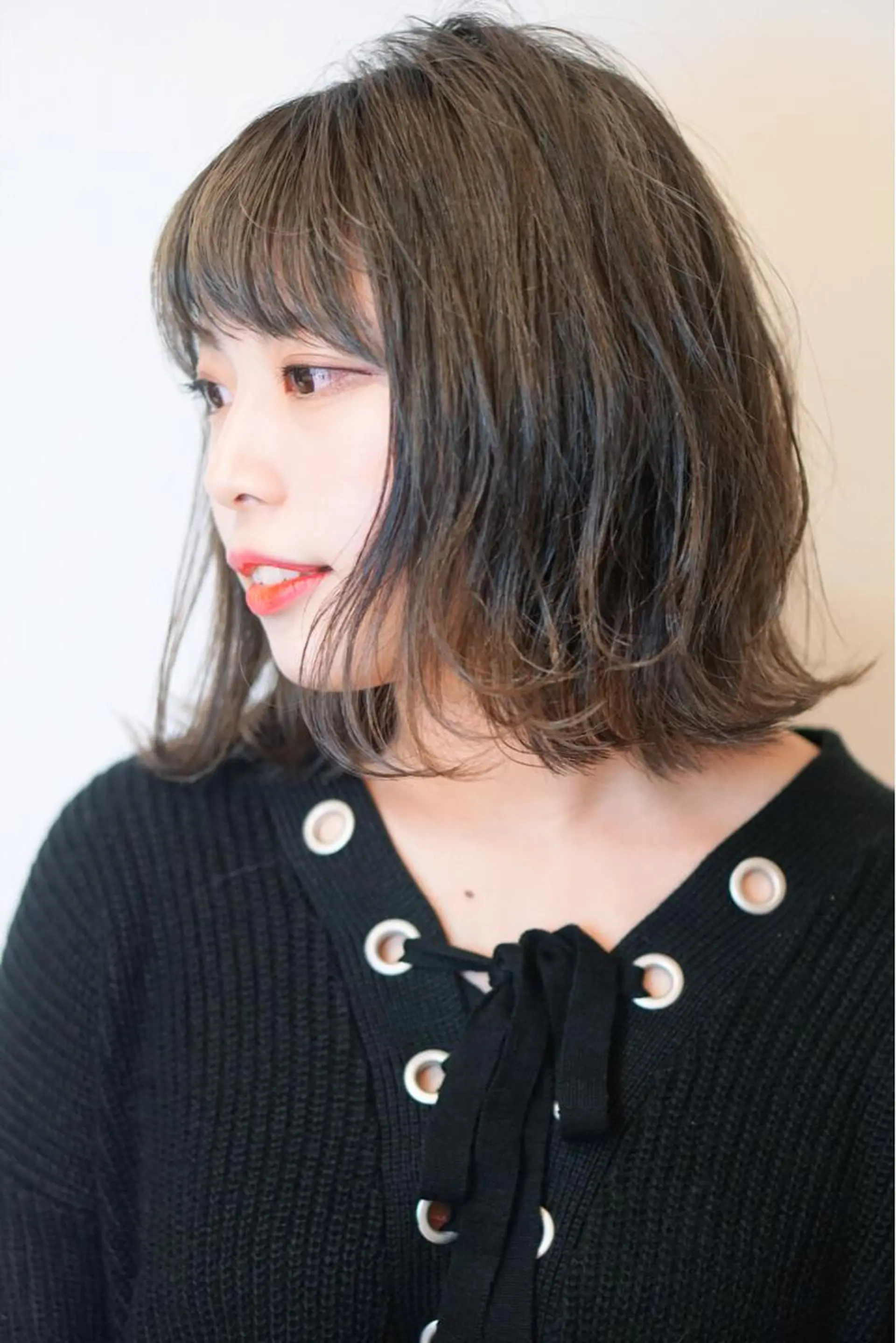 ミディアム カラー 伸ばしかけ 外ハネヘア ディレクター ノナカのヘアスタイル