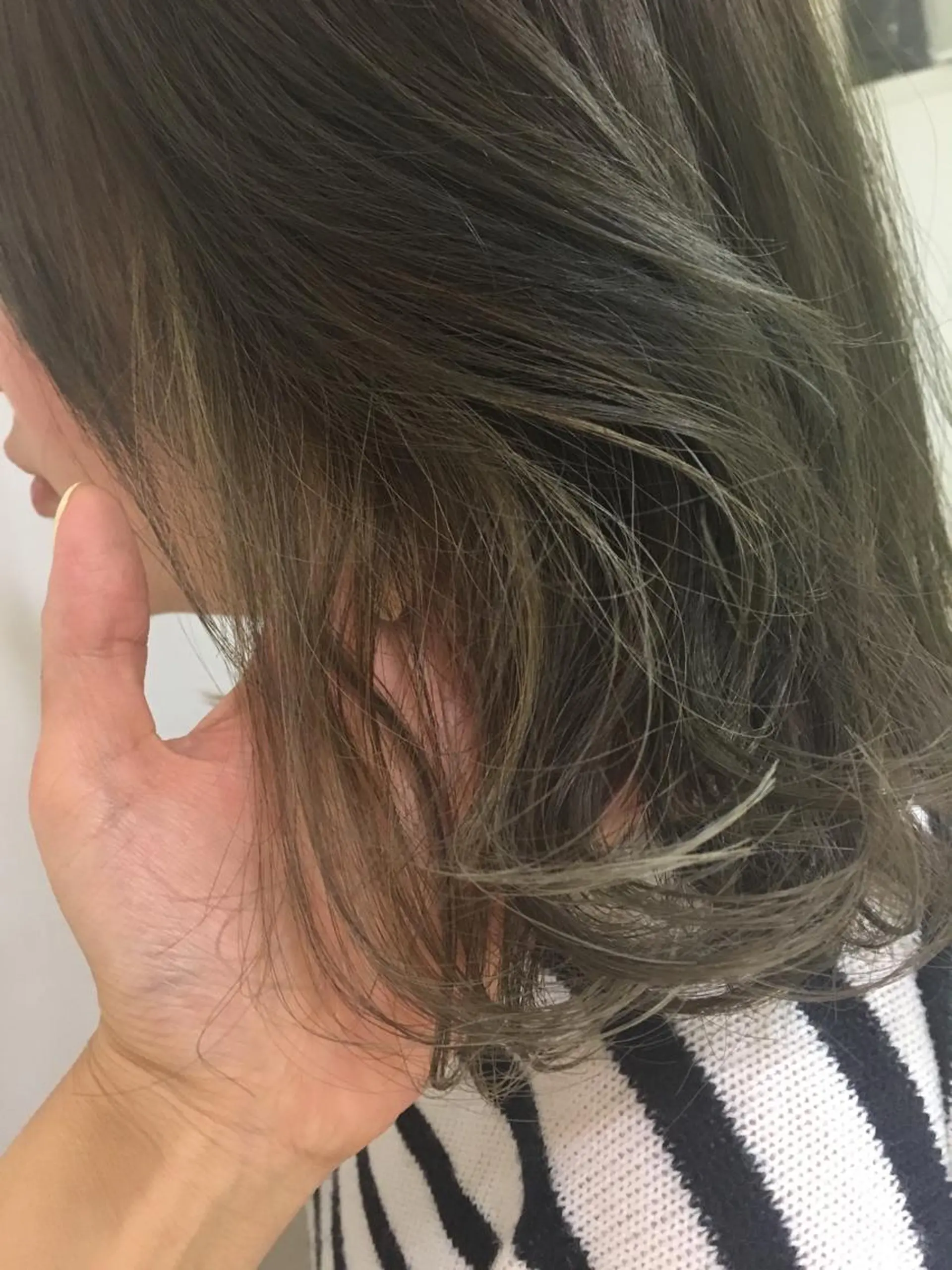 セミロング カラー ハイライトカラー ハイライト きむえり/髪質改善 /うねり広がり改善のヘアスタイル