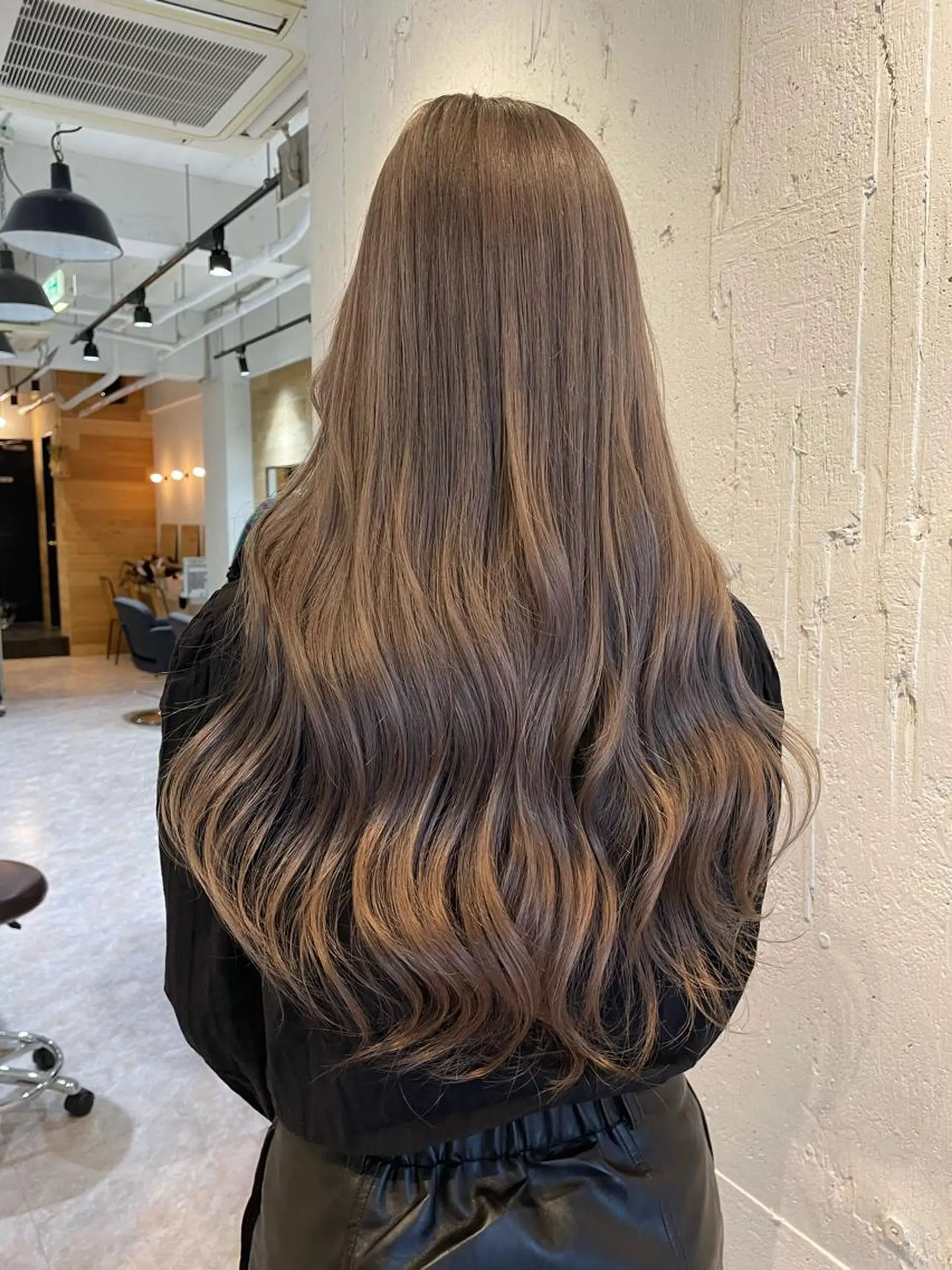 ロング EIGHT 中川原 菜々子のヘアスタイル