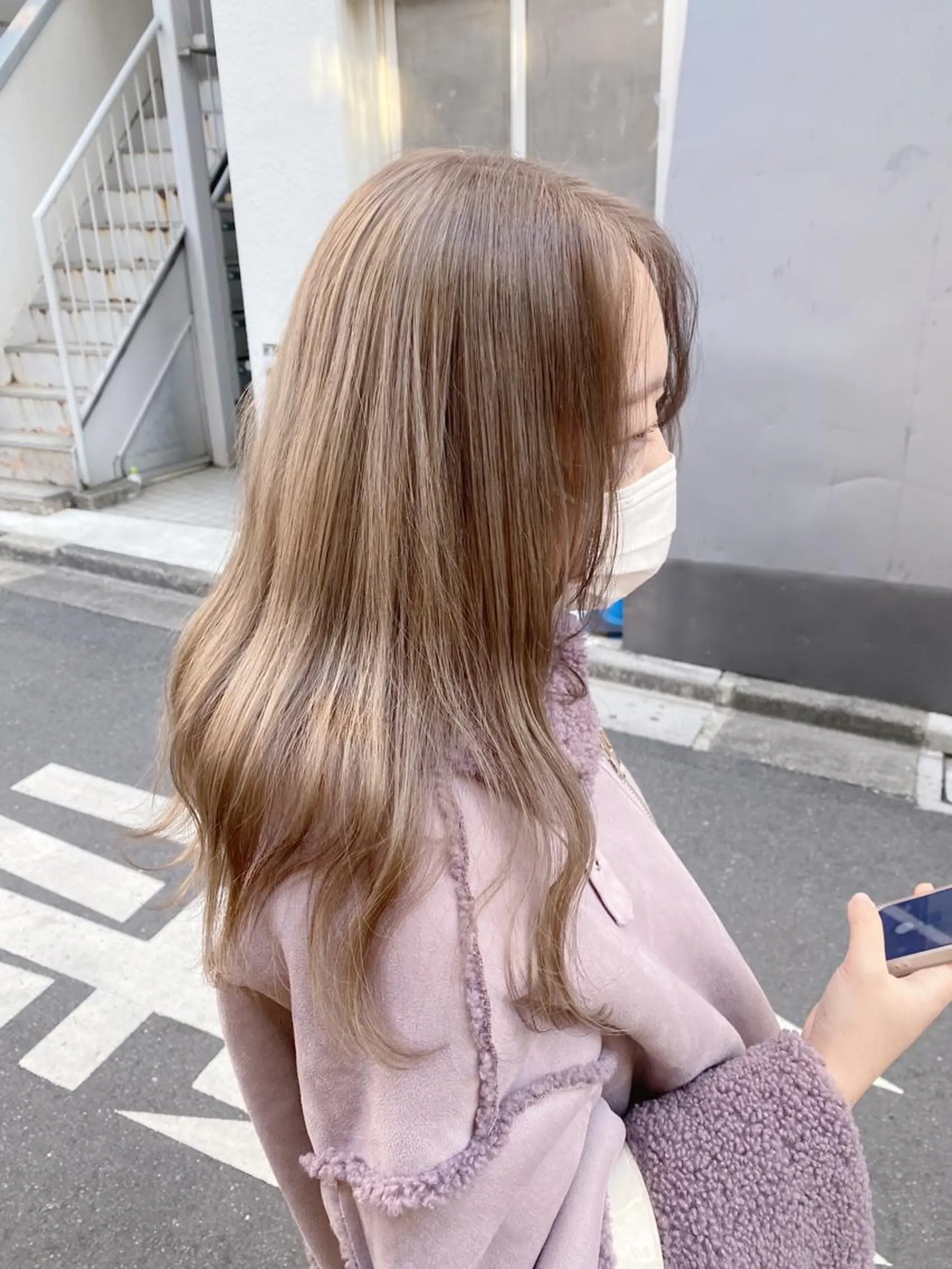 ミディアム カラー カット ヘアカラー トリートメント レイヤーウルフ エクステ磯部のヘアスタイル