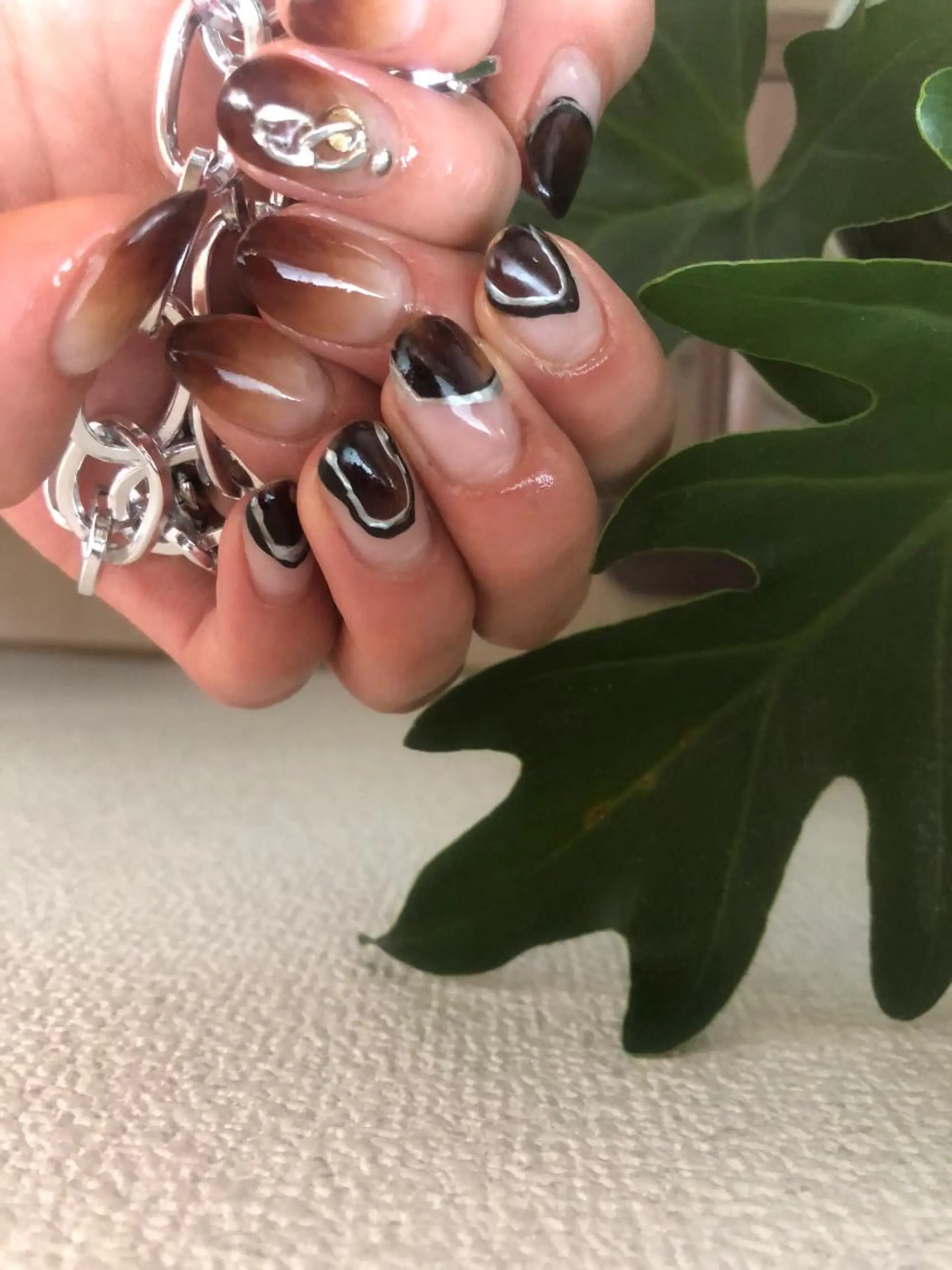 ネイル ブラウン ジェルネイル ニュアンスネイル 口コミ5.0 Mizuki.aのネイルデザイン