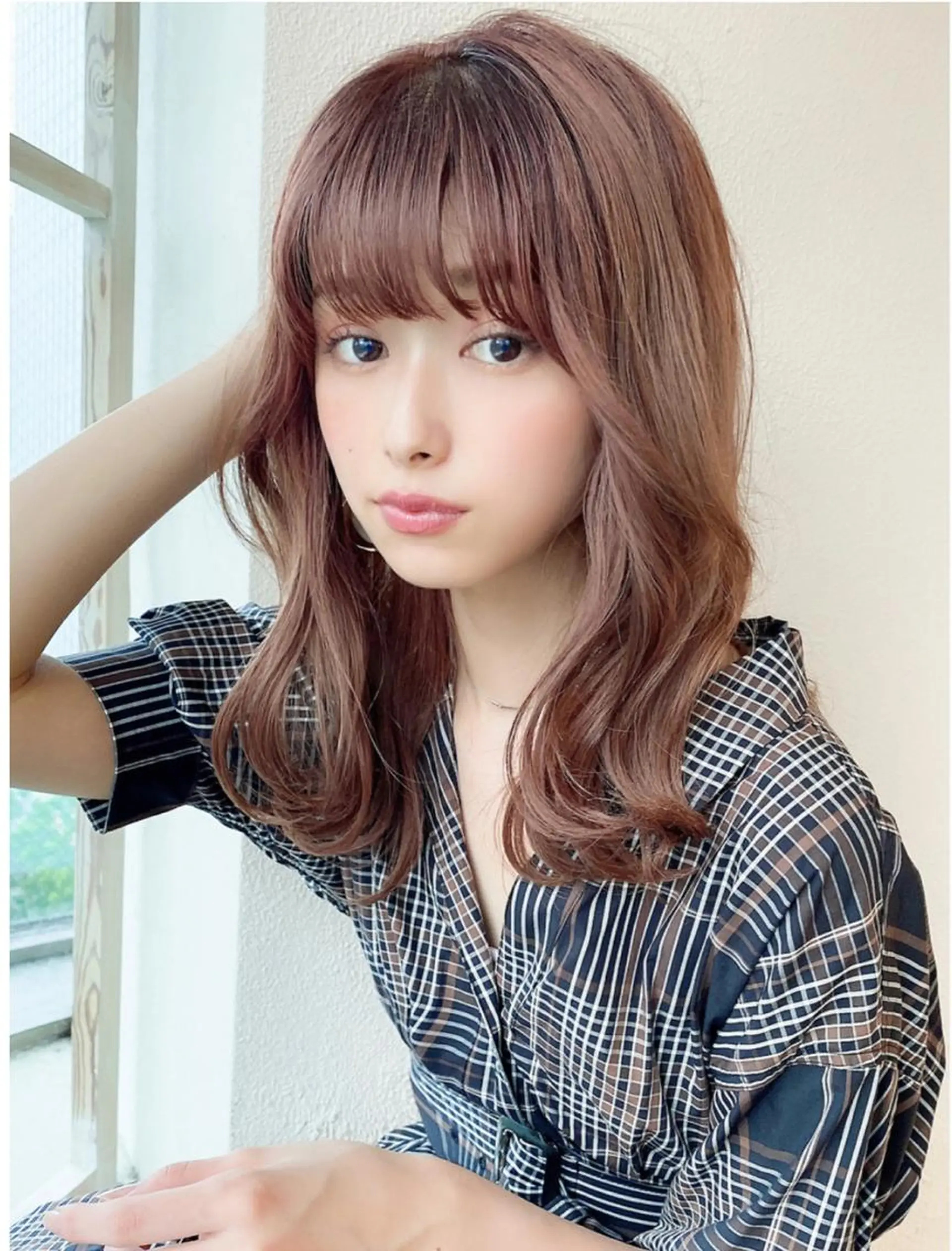 ミディアム くびれヘア 小顔カット トリートメント 【愛され小顔カット】 YOSHIKIのヘアスタイル