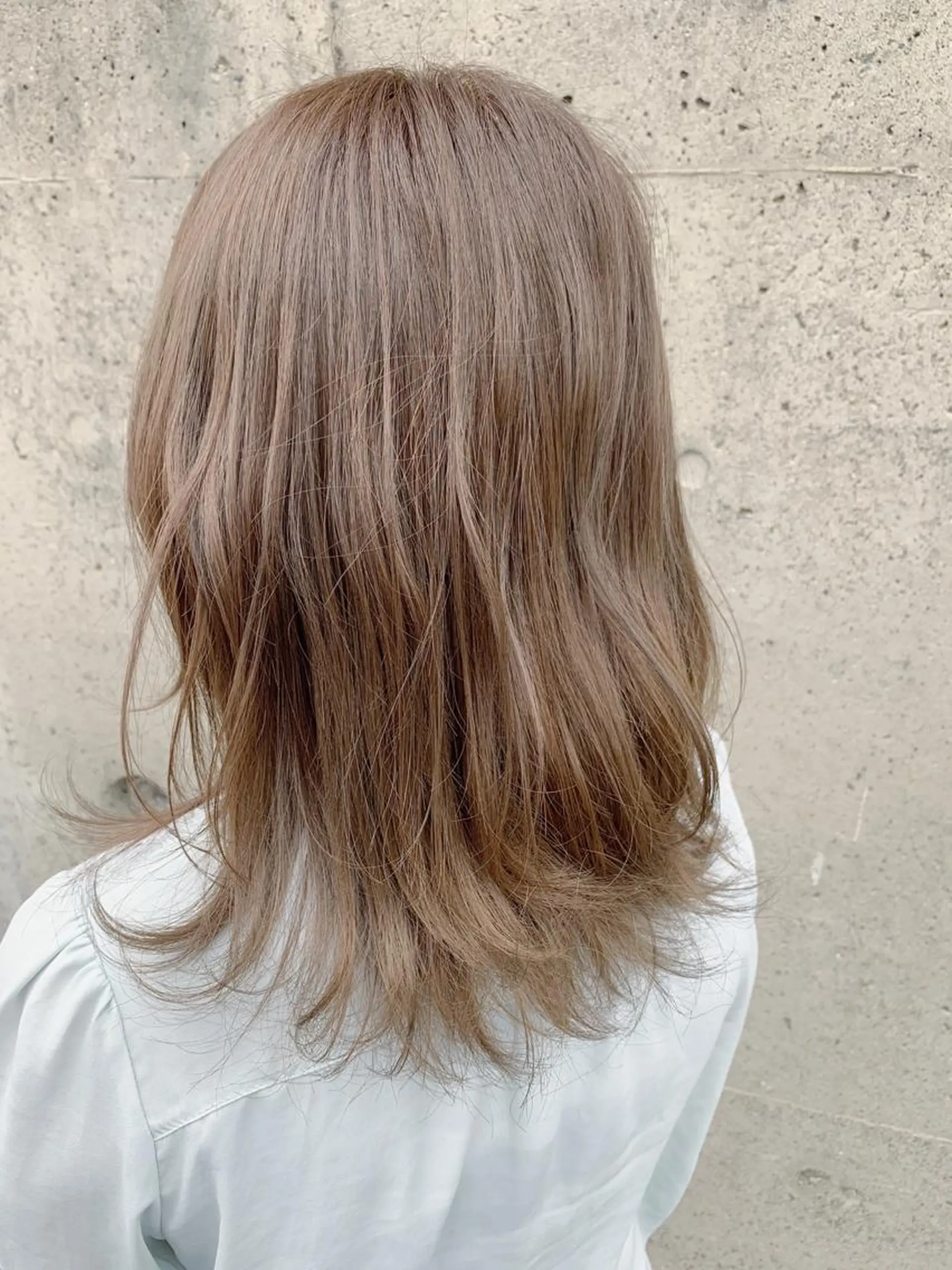 ロング カラー ベージュカラー ブリーチ ブリーチなしカラー 失敗しないパーマ 稲葉/草薙のヘアスタイル