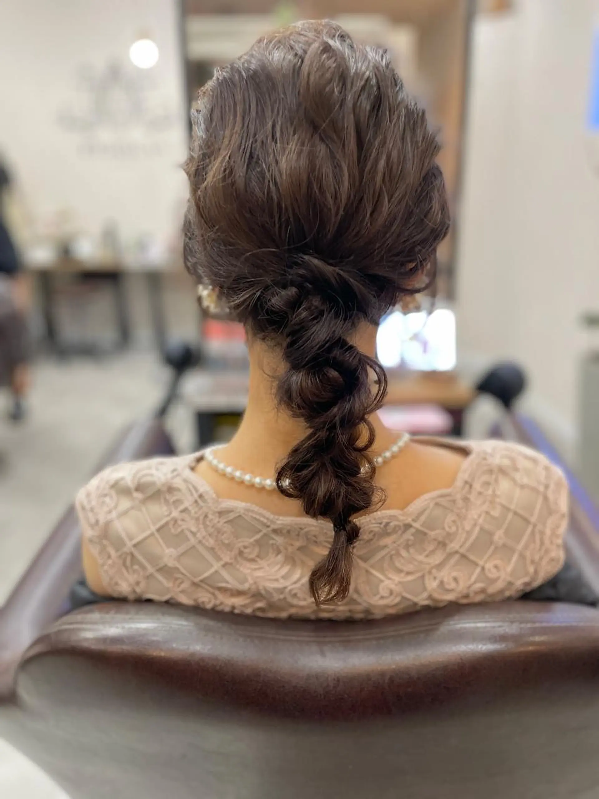 セミロング 玉ねぎヘアー ヘアセット 内藤 まどかのヘアスタイル