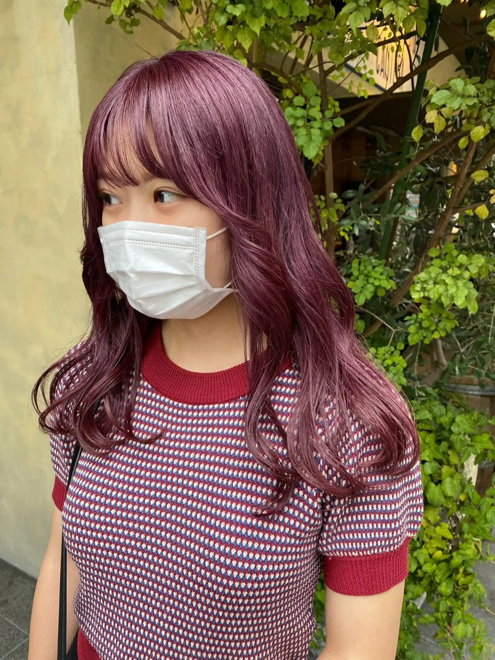 セミロング カラー パーマ ヘアアレンジ メンズ キッズ ネイル viewstokyo所属・mana 暖色カラーカットのヘアスタイル