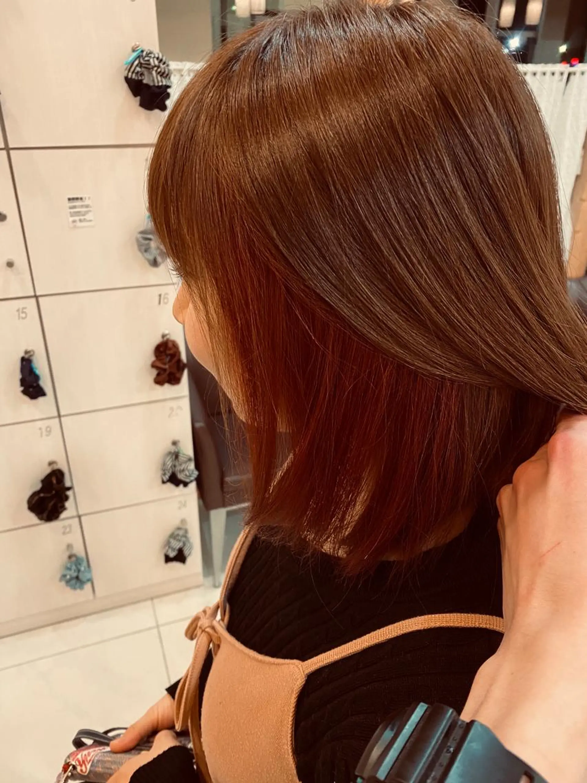 カラー SALOWIN栄 高須大貴のヘアスタイル