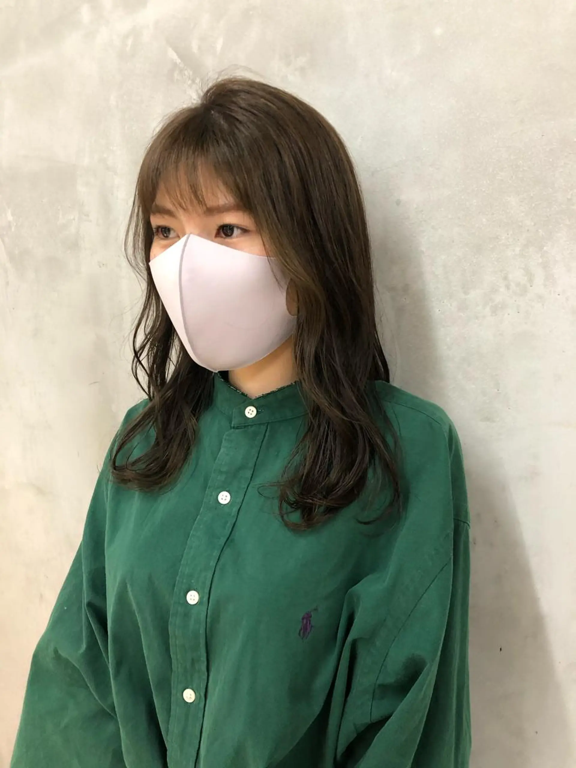 セミロング カラー ベージュカラー オリーブベージュ 古屋 花織のヘアスタイル