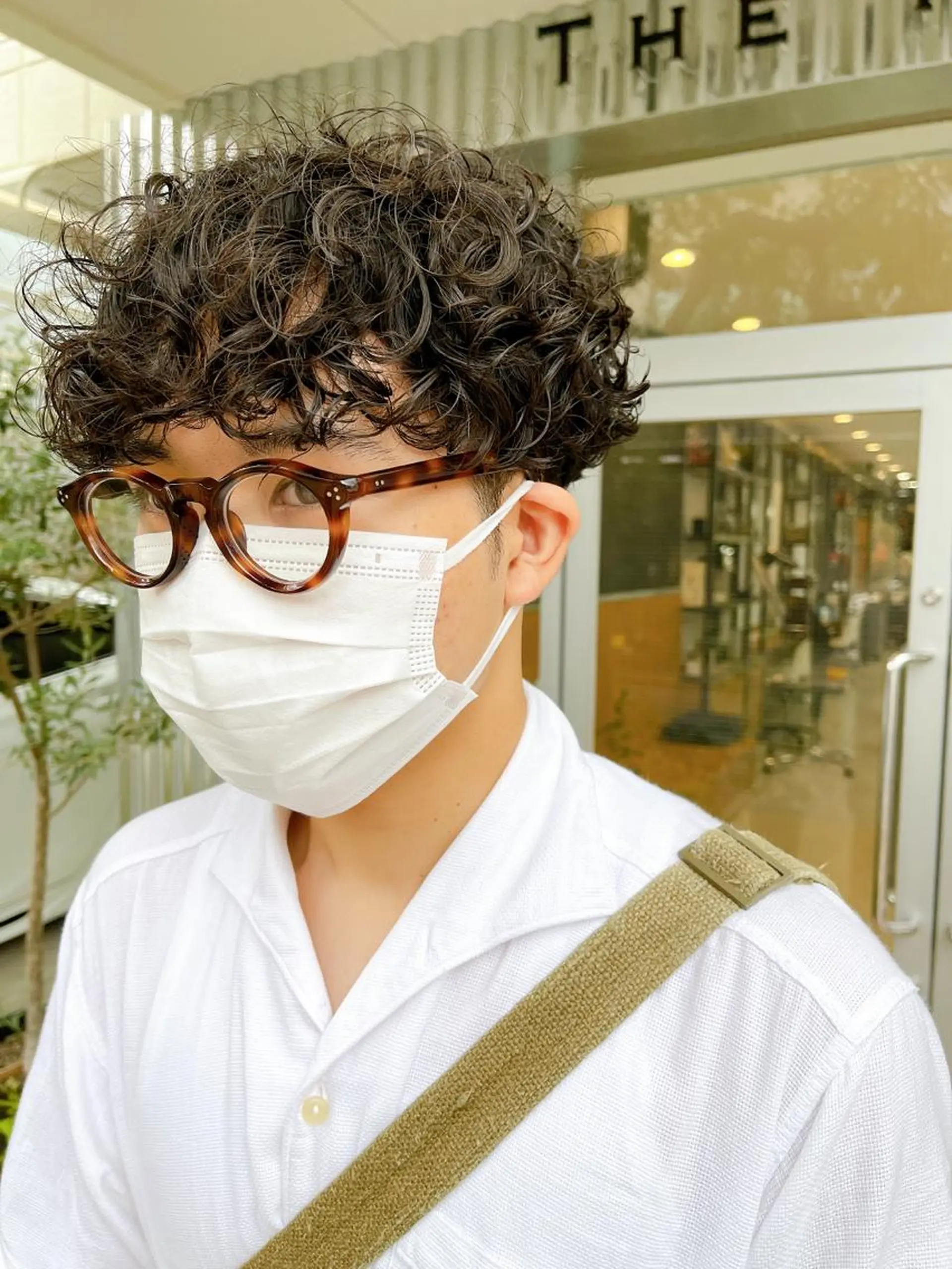 ショート パーマ メンズ マッシュ メンズパーマ カット ヘアカラー パーマ 縮毛矯正 トリートメント メンズパーマ タカキリョウのヘアスタイル