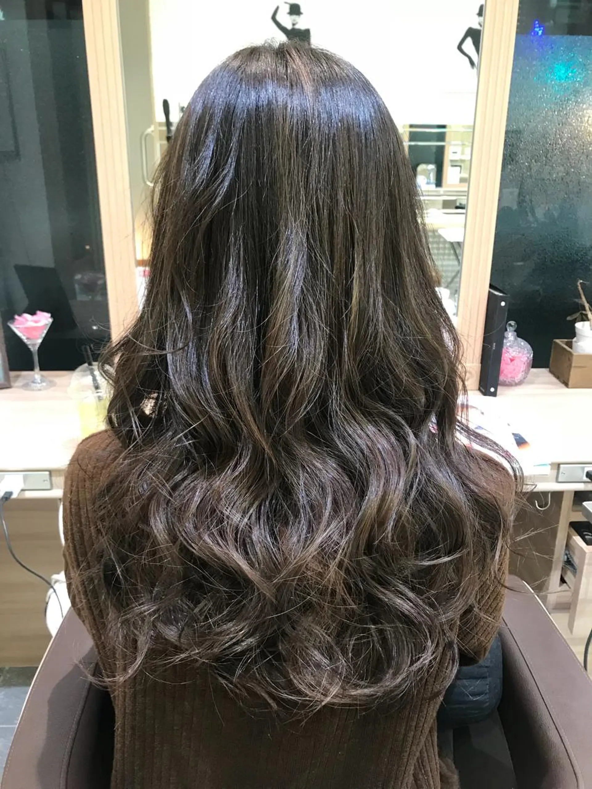 カラー 三浦 祐里のヘアスタイル