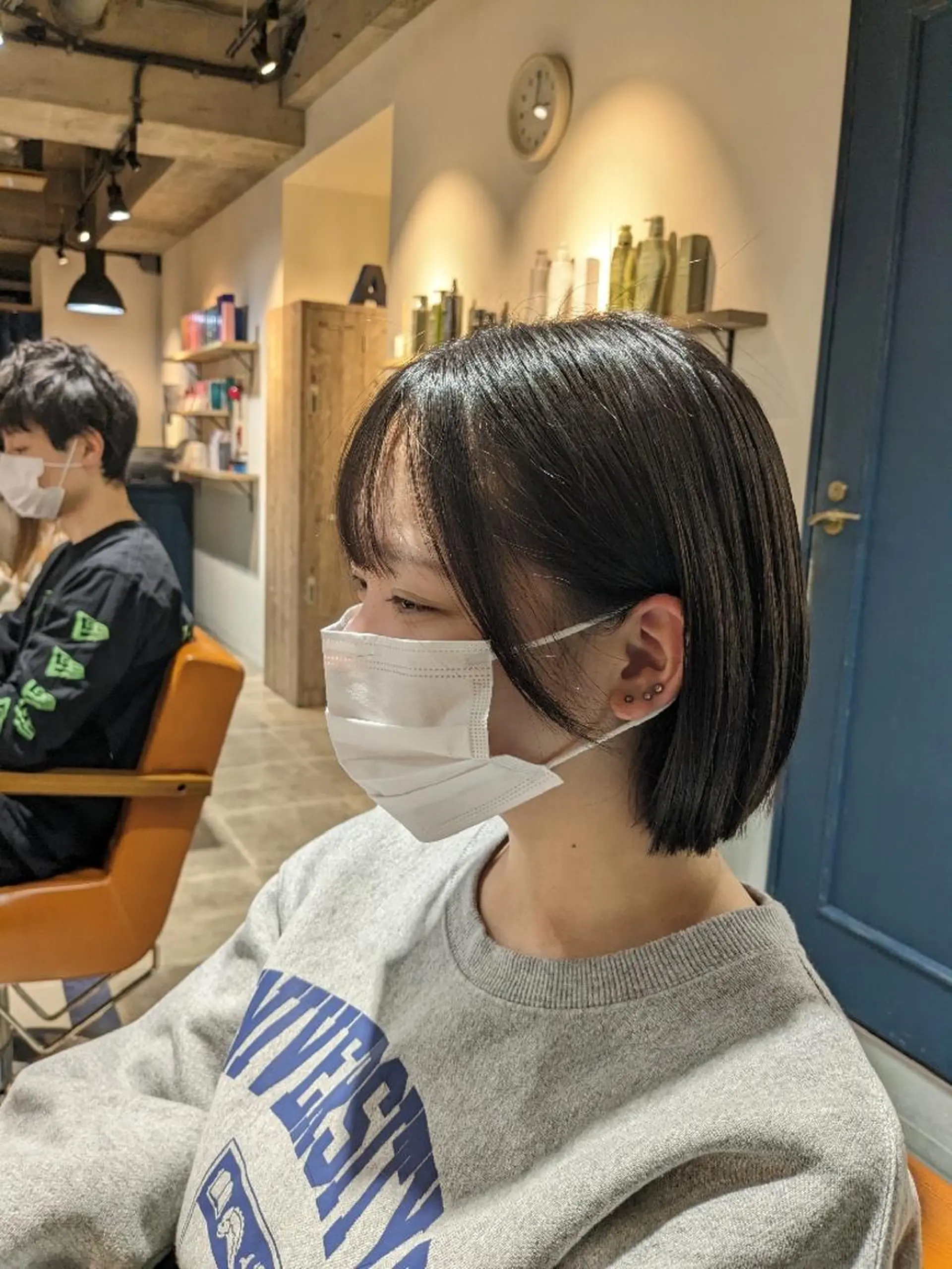 ミディアム alushe 岡 陽子のヘアスタイル